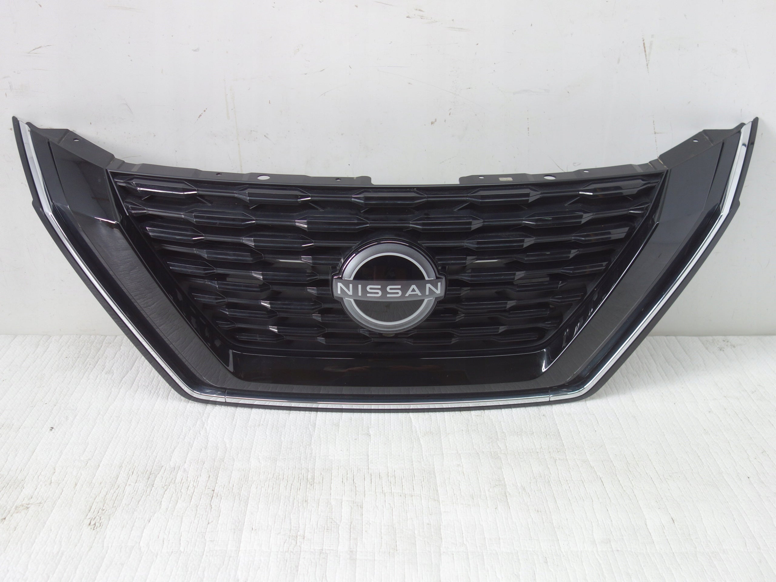  Kühlergrill Nissan T33 XTRAIL FRONTGRILL 623106RU0A Kühlergitter product image