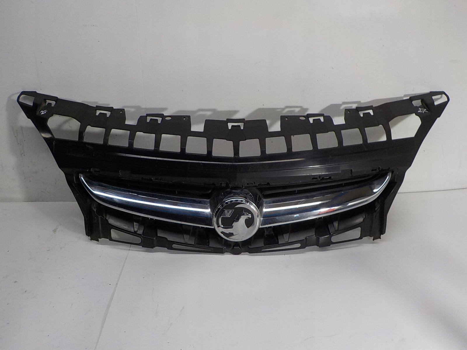  Grille de radiateur Opel HEC ASTRA JDFL ASTRA G FRONTGRILL 13266577 Grille de radiateur  product image