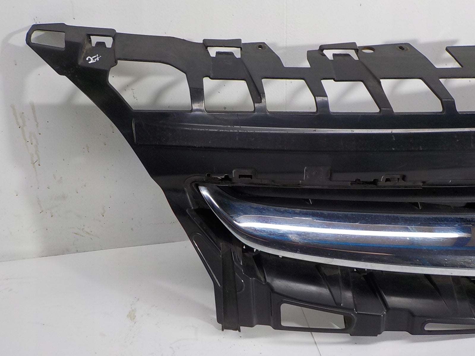 Kühlergrill Opel H E C ASTRA J D F L ASTRA G FRONTGRILL 13266577 Kühlergitter