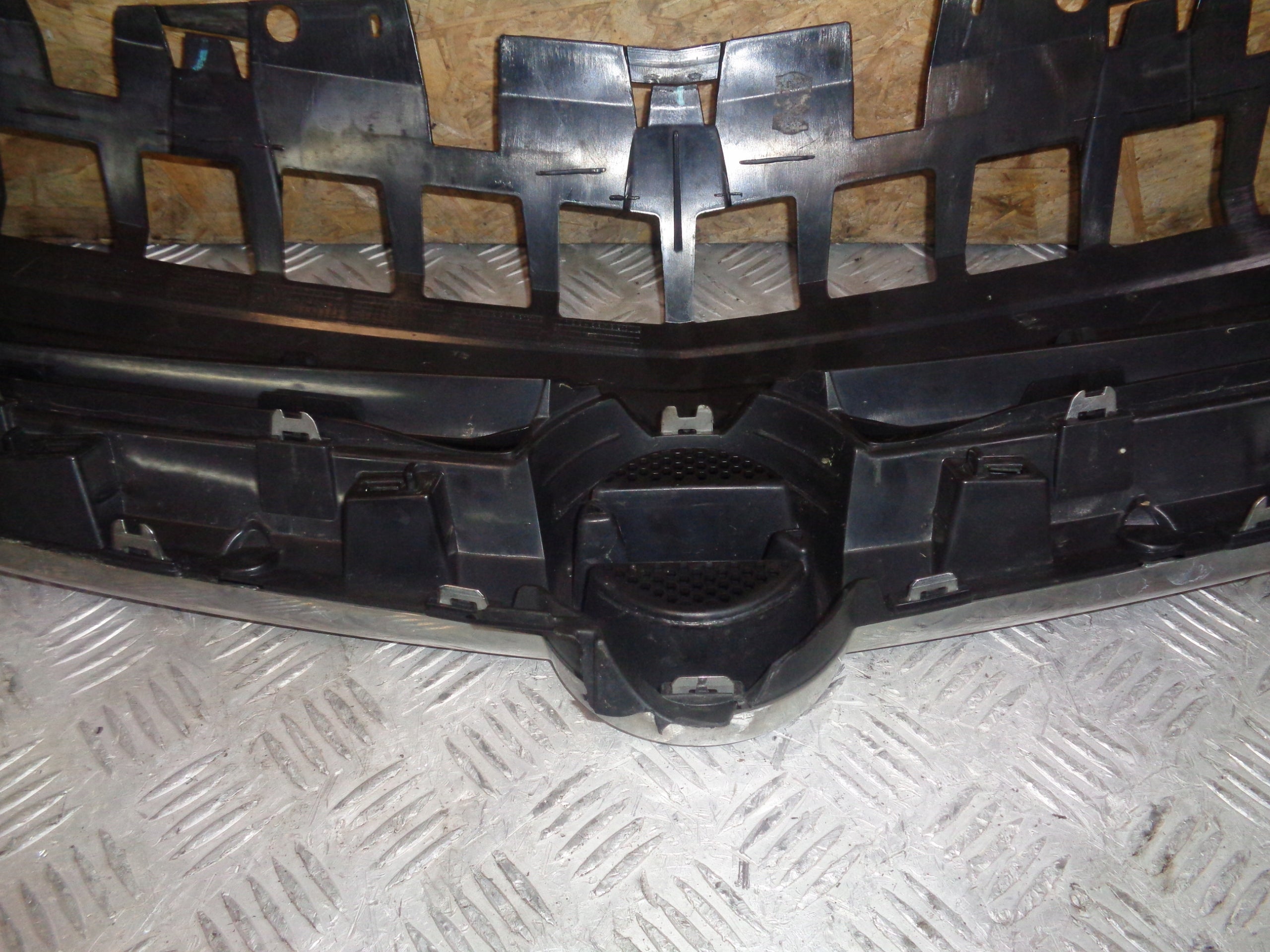 Kühlergrill Opel 1 E F ASTRA J L ASTRA G FRONTGRILL 13368851 Kühlergitter