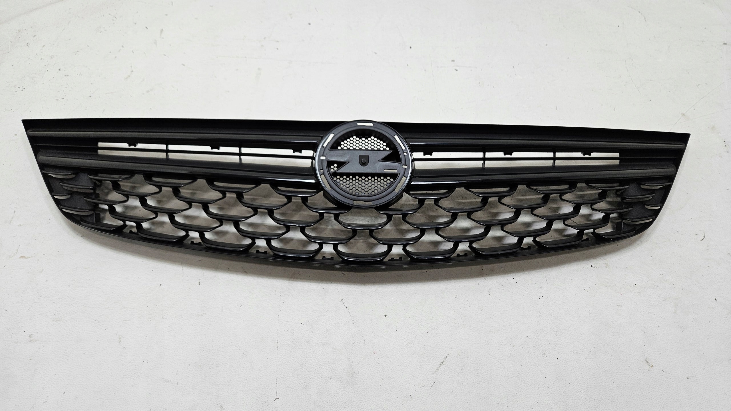 Kühlergrill Opel H 1 E C D B L ASTRA ASTRA K G FRONTGRILL 13423640 Kühlergitter