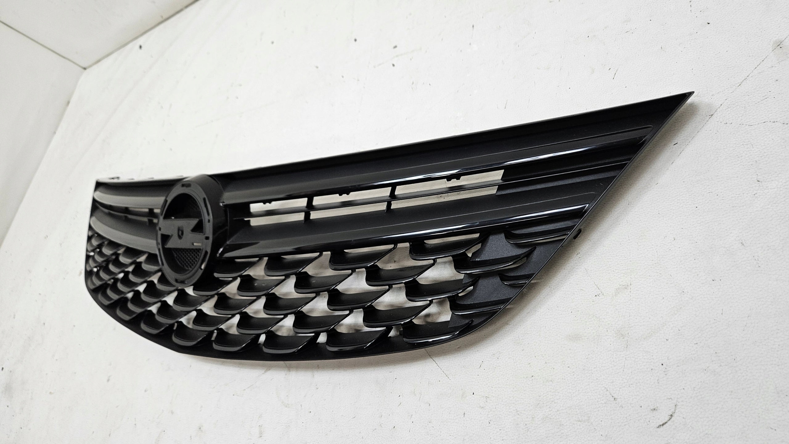 Kühlergrill Opel H 1 E C D B L ASTRA ASTRA K G FRONTGRILL 13423640 Kühlergitter