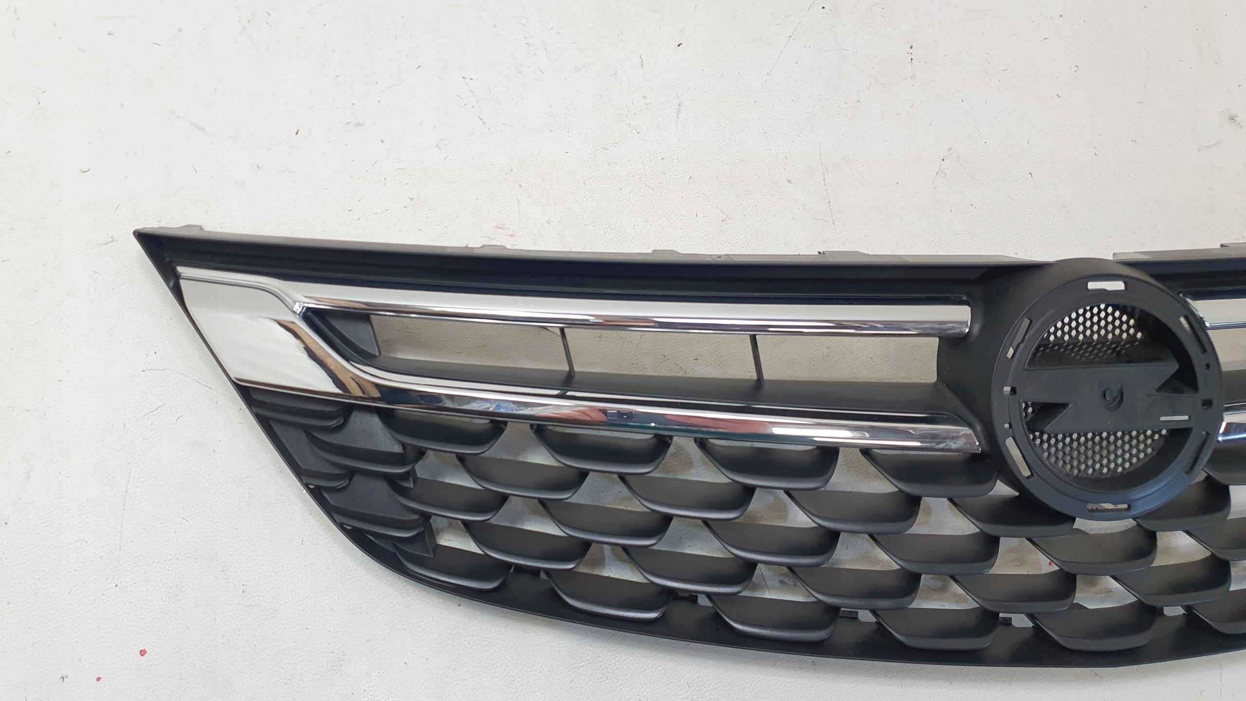 Kühlergrill Opel H E C D L ASTRA ASTRA K 1 I G FRONTGRILL 13464791 Kühlergitter