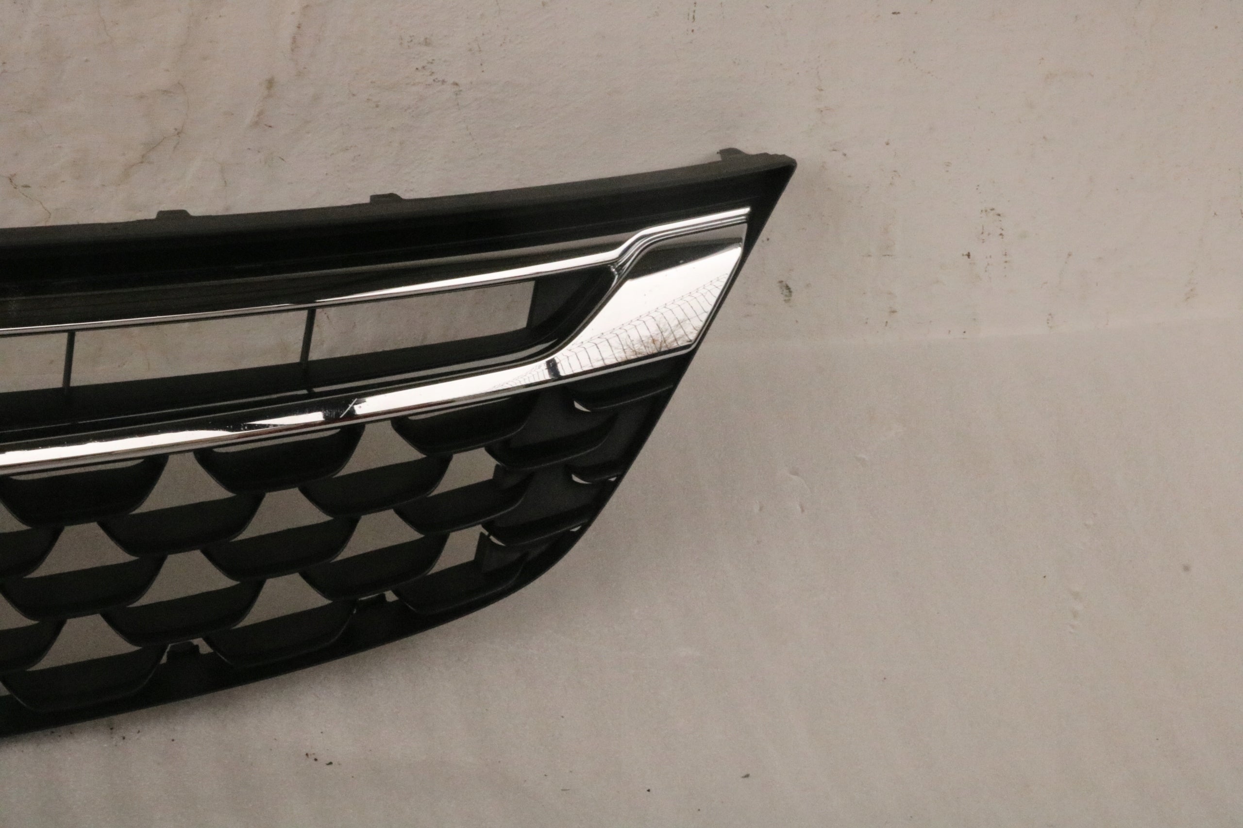 Kühlergrill Opel H 1 E C D L ASTRA ASTRA K G FRONTGRILL 13464791 Kühlergitter