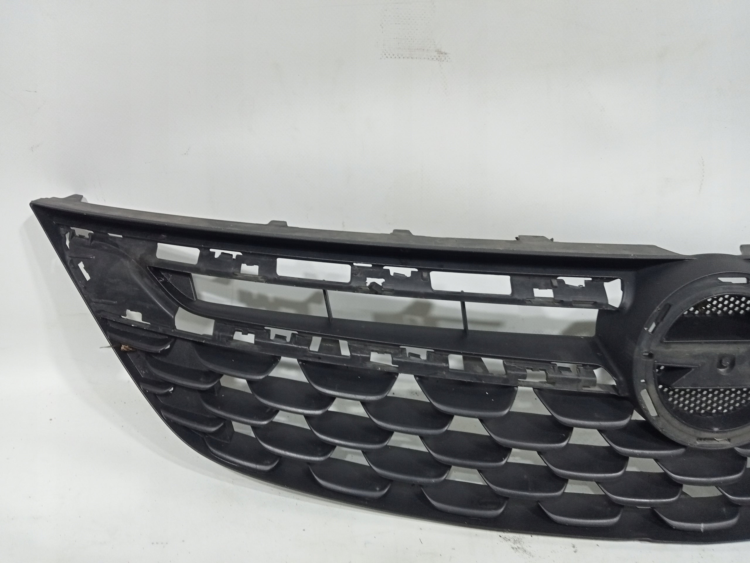 Kühlergrill Opel G L ASTRA 1 E ASTRA K D FRONTGRILL 13464791 Kühlergitter