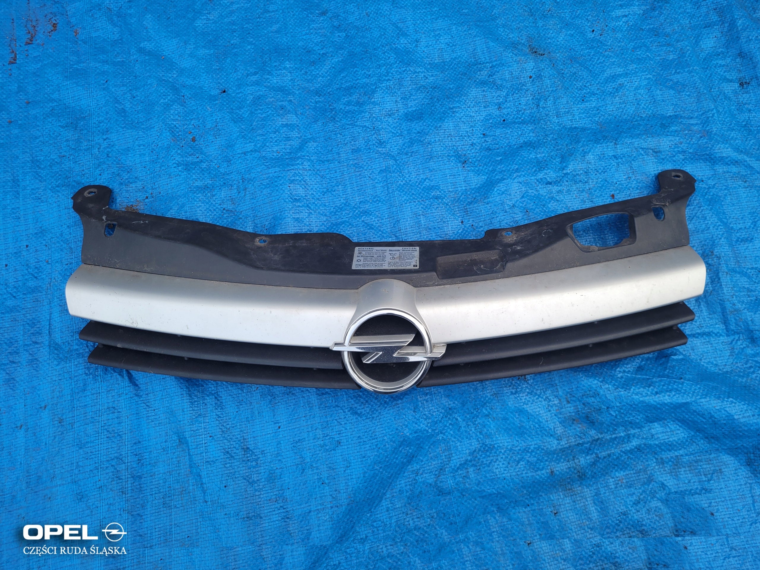 Kühlergrill Opel ASTRA H 1 E C D K L G FRONTGRILL 13108463 Kühlergitter