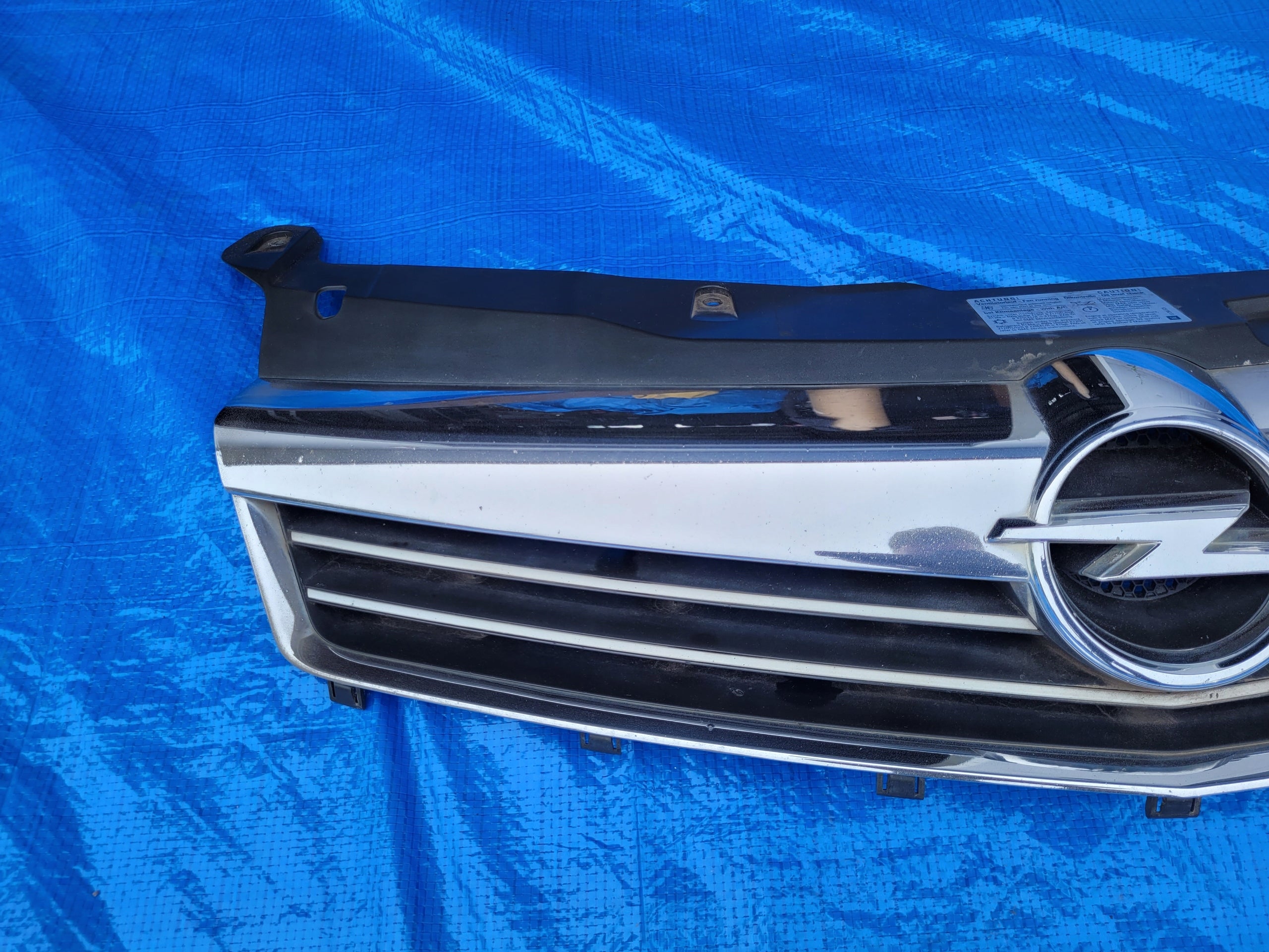 Kühlergrill Opel E ASTRA H D 1 C L F G K FRONTGRILL 13225775 Kühlergitter