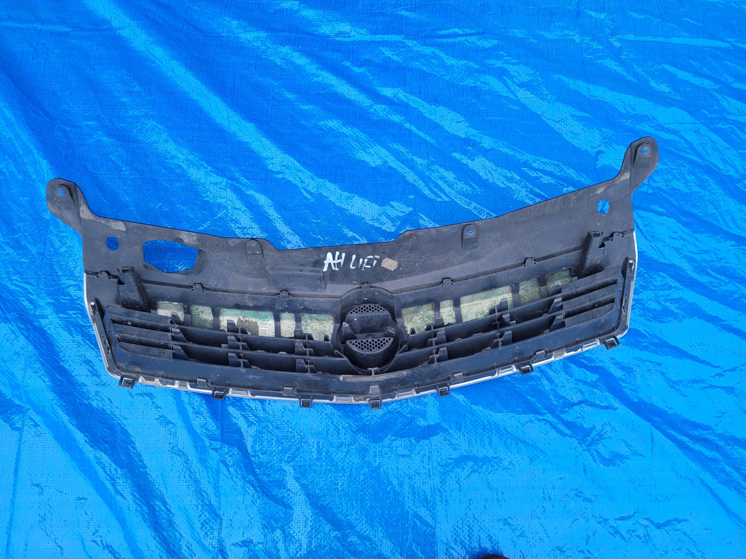 Kühlergrill Opel E ASTRA H D 1 C L F G K FRONTGRILL 13225775 Kühlergitter