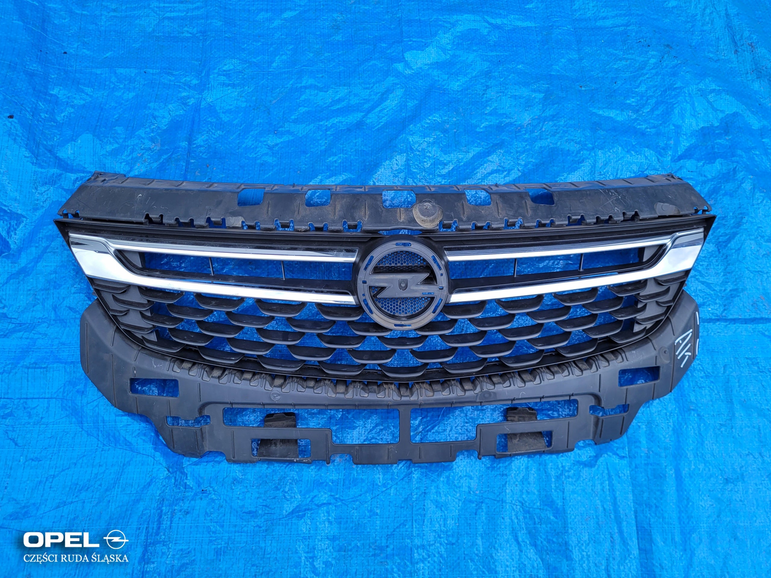  Radiator grille Opel H 1 ECDLG ASTRA K FRONTGRILL 13448088 Radiator grille  product image