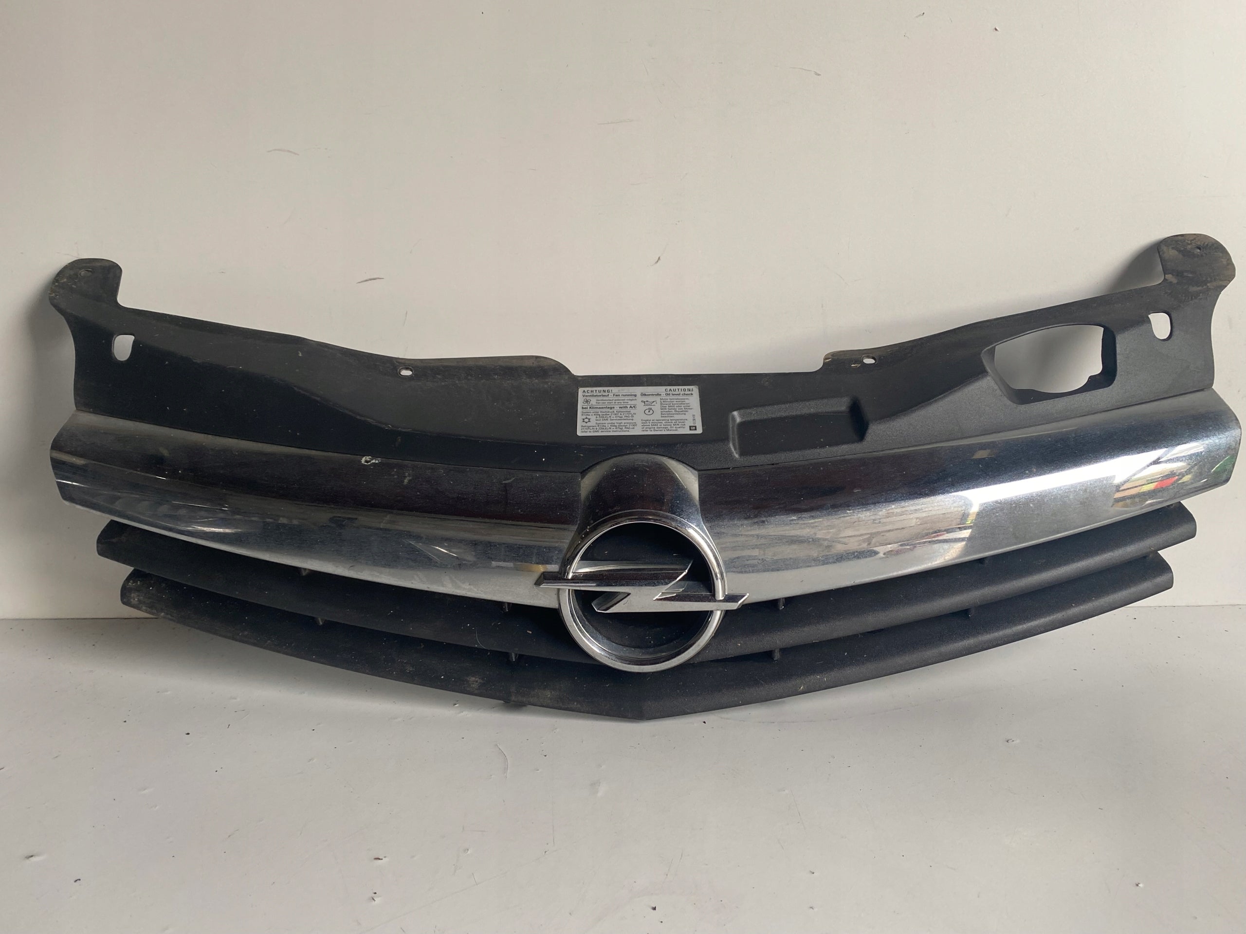  Kühlergrill Opel H GT 1 E C D L ASTRA FRONTGRILL 13241968 Kühlergitter product image