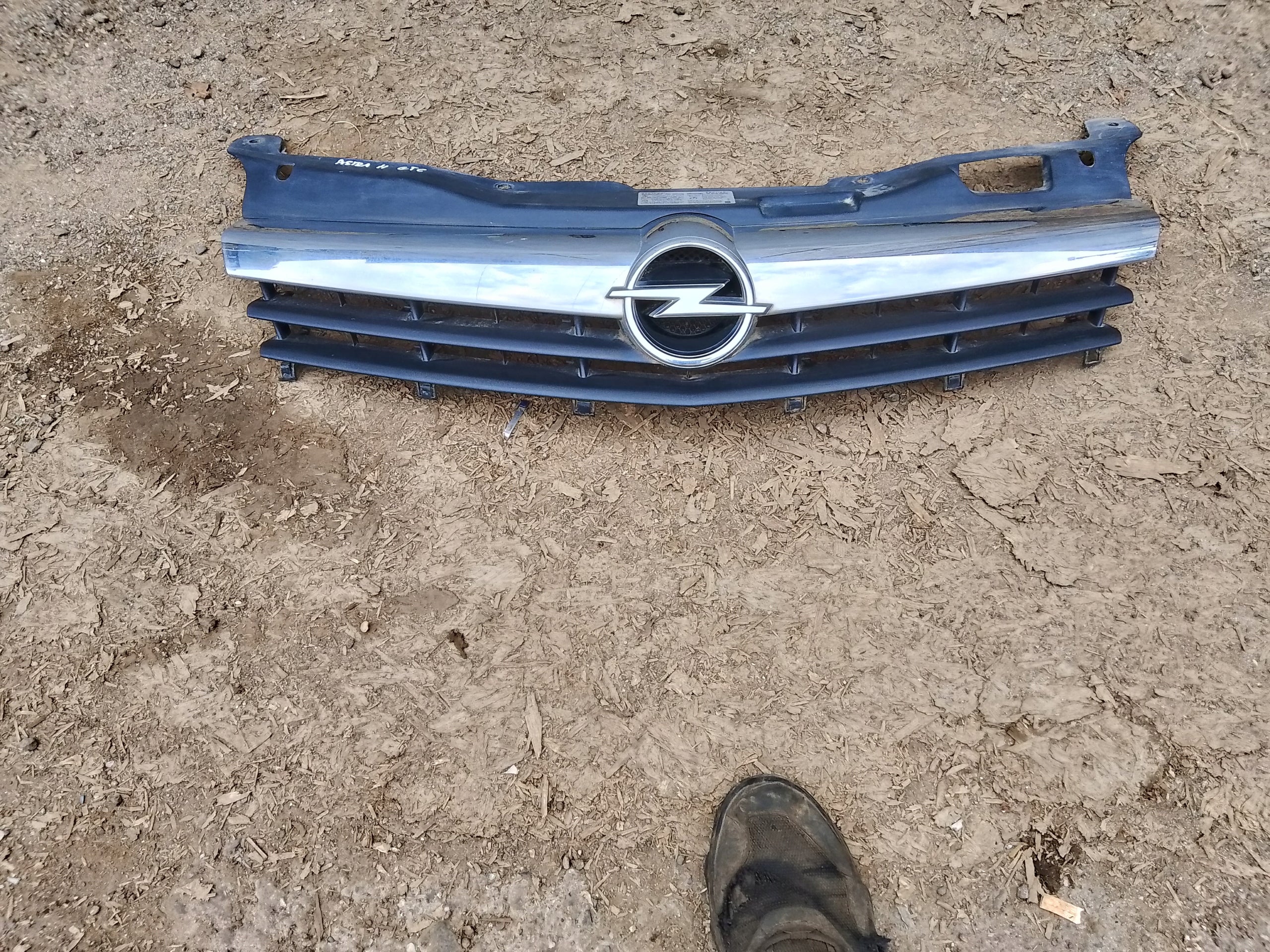 Kühlergrill Opel GT C L ASTRA ASTRA H 1 E FRONTGRILL 13108460 Kühlergitter