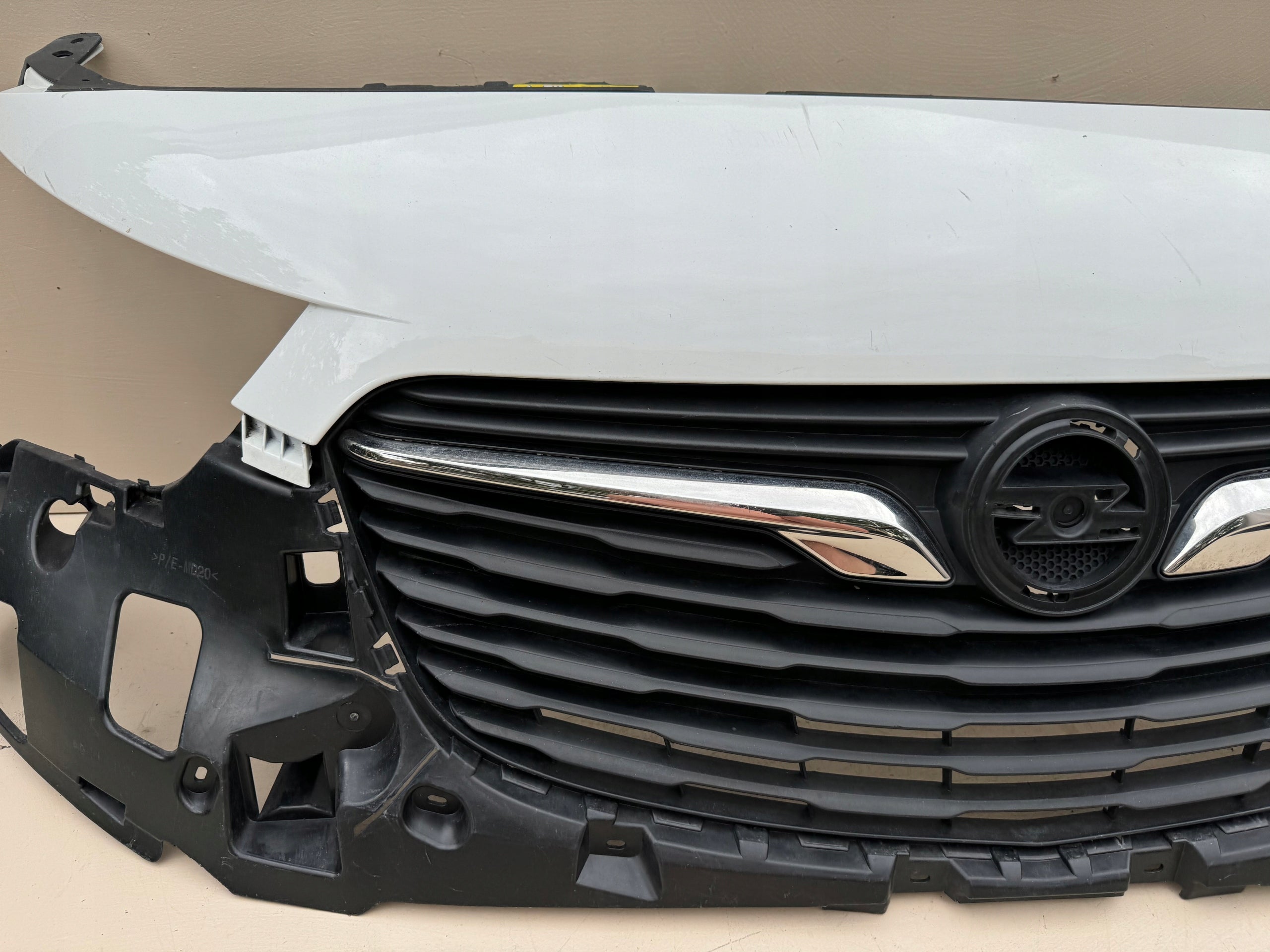 Kühlergrill Opel G COMBO E D K L 1 A FRONTGRILL Kühlergitter