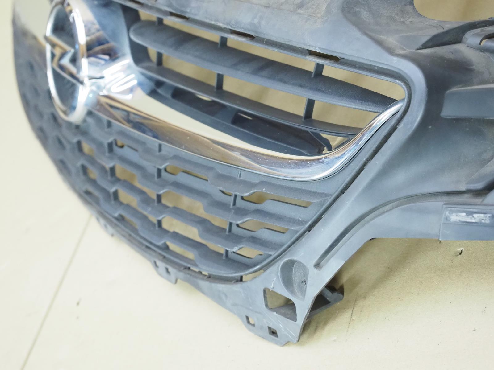 Kühlergrill Opel H CORSA E D K L G FRONTGRILL 39003576 Kühlergitter