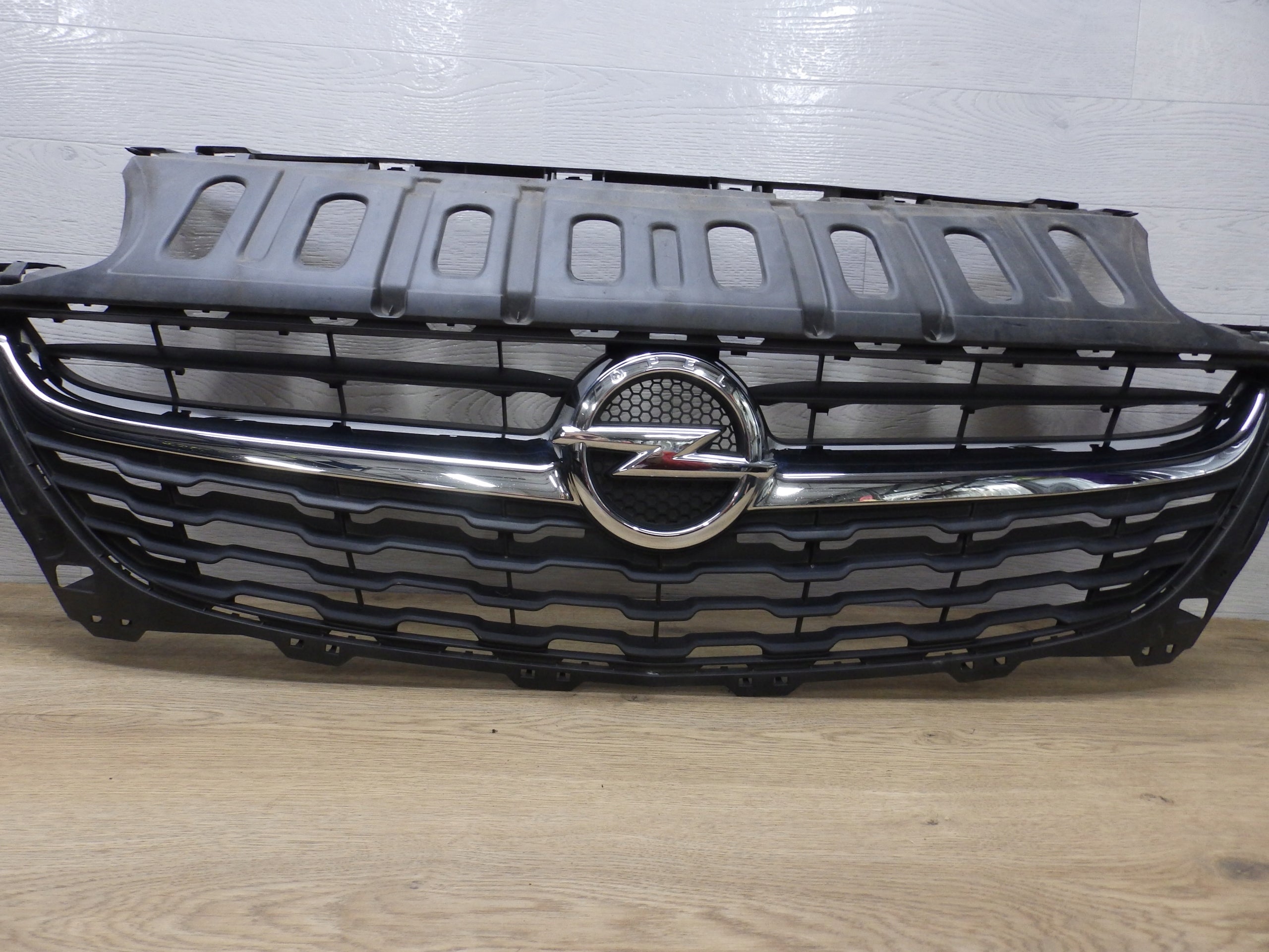 Kühlergrill Opel H 1 CORSA E D L G FRONTGRILL 39003576 Kühlergitter