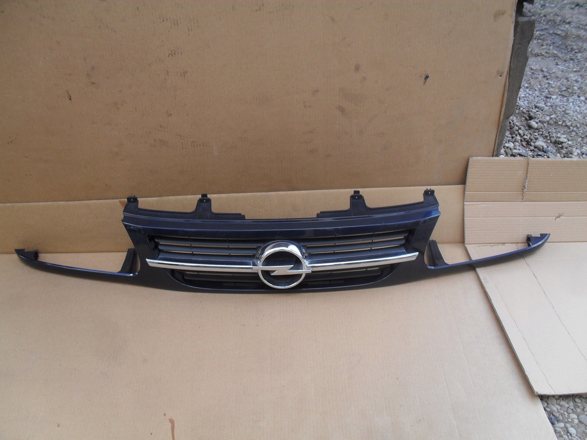 Kühlergrill Opel FRONTERA D B L G FRONTGRILL Kühlergitter