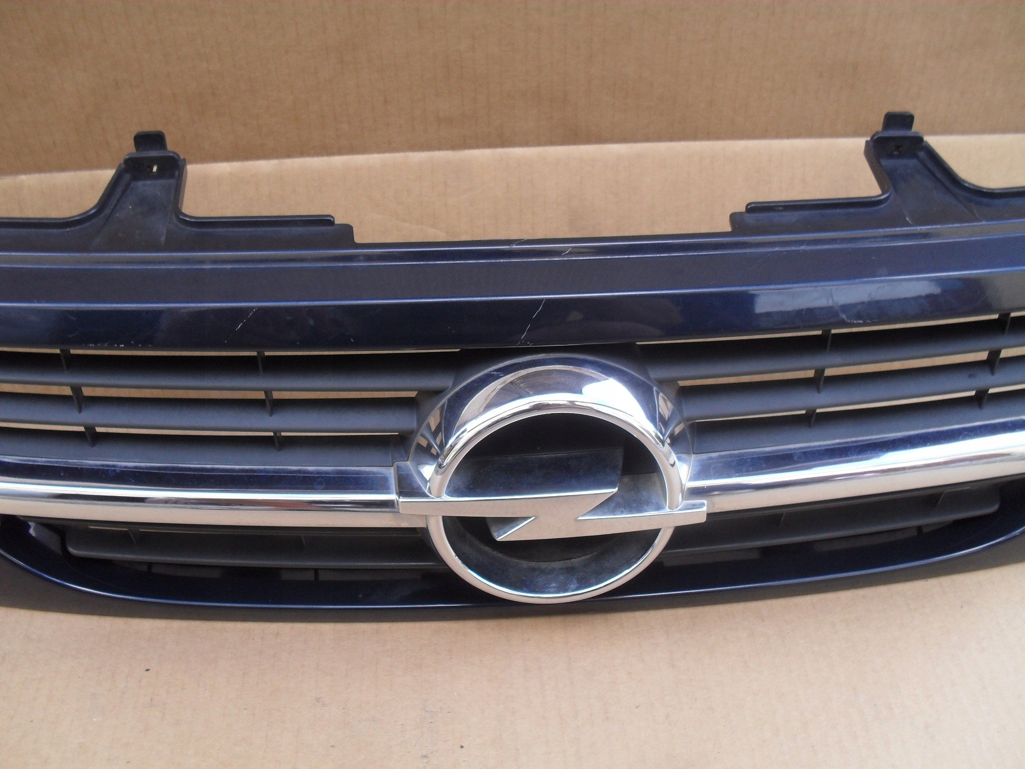 Kühlergrill Opel FRONTERA D B L G FRONTGRILL Kühlergitter