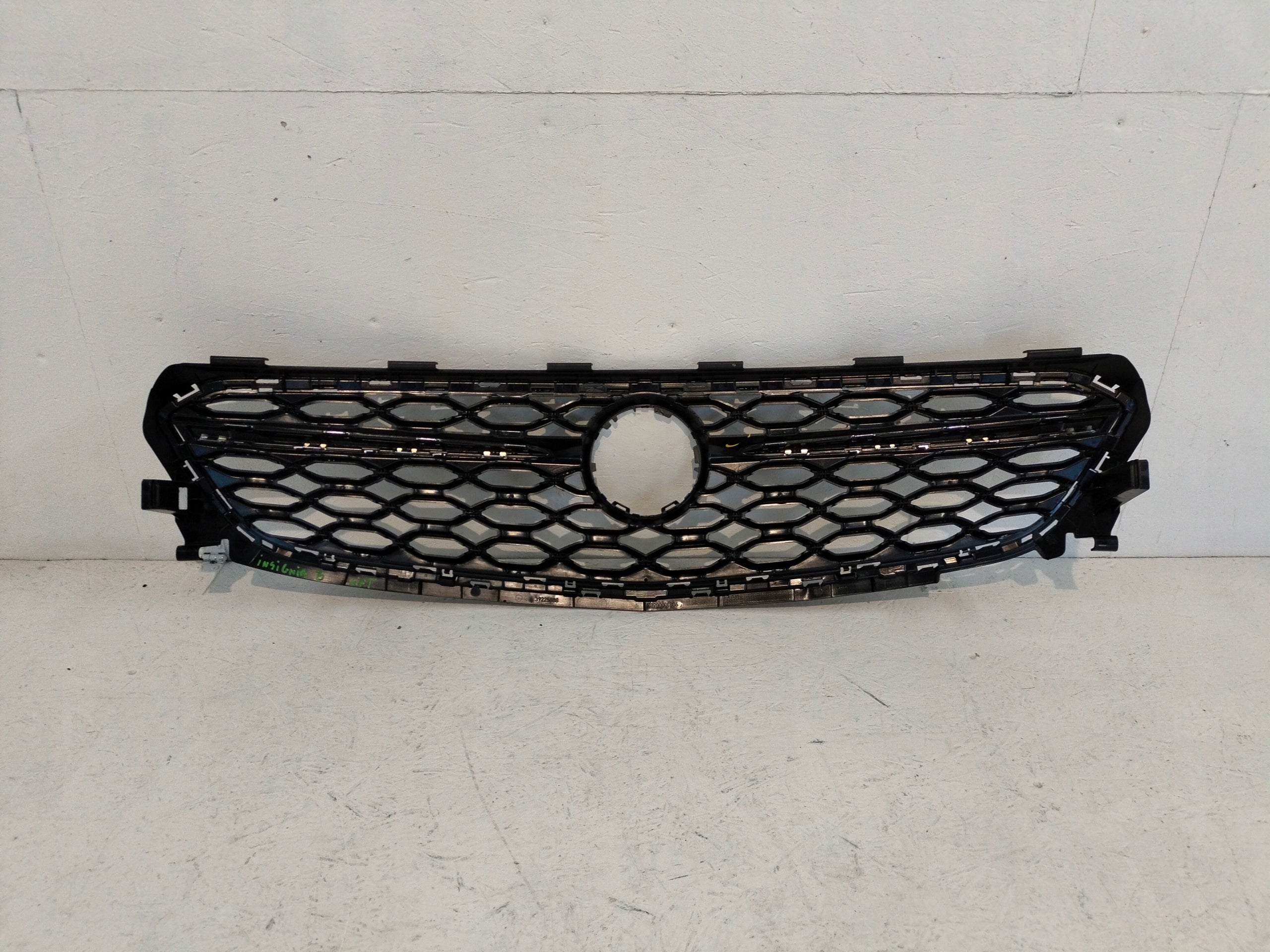 Kühlergrill Opel E F D B L INSIGNIA FRONTGRILL 39225888 Kühlergitter