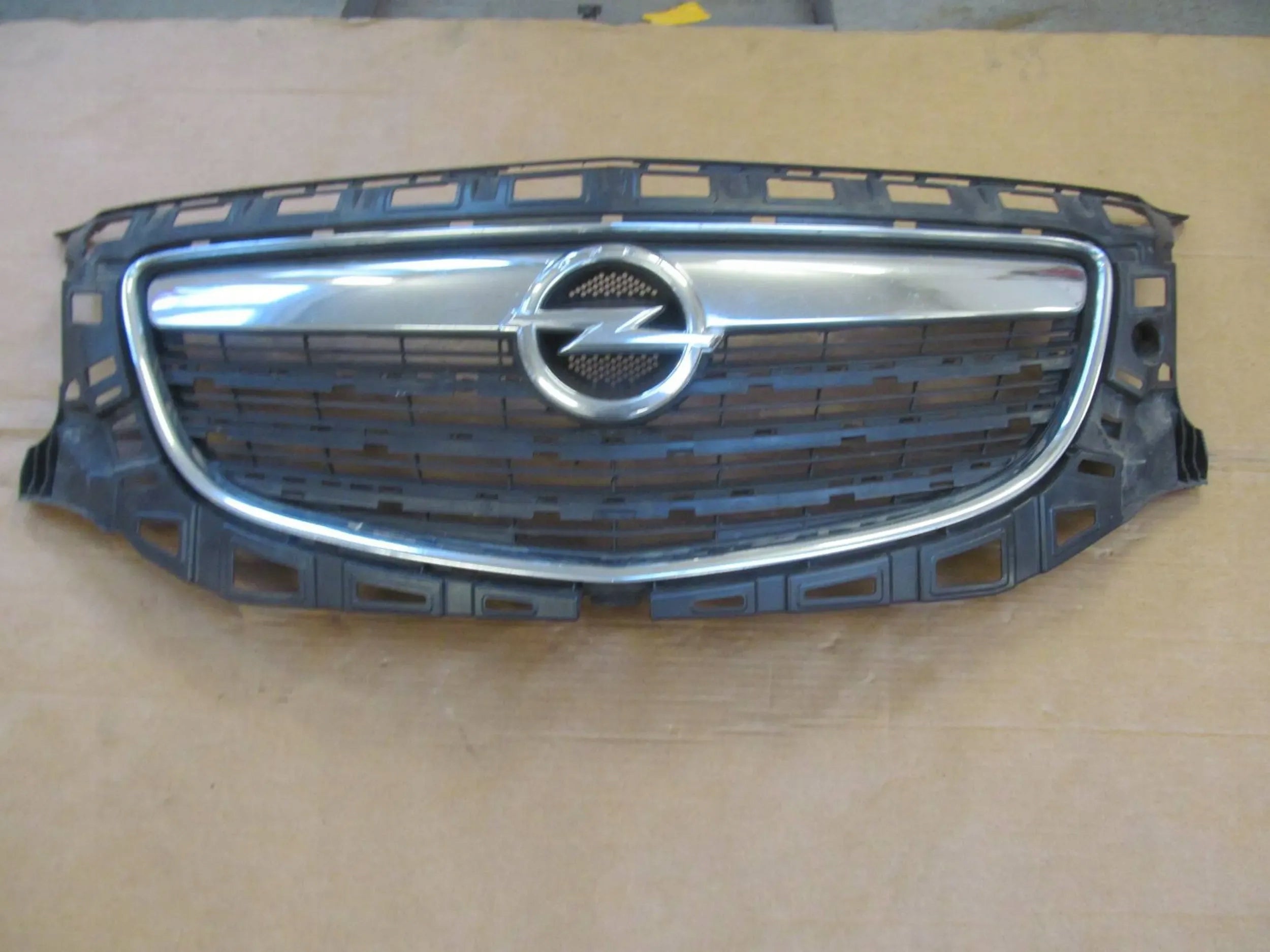 Kühlergrill Opel H 1 E C D K L INSIGNIA FRONTGRILL 13238420 Kühlergitter