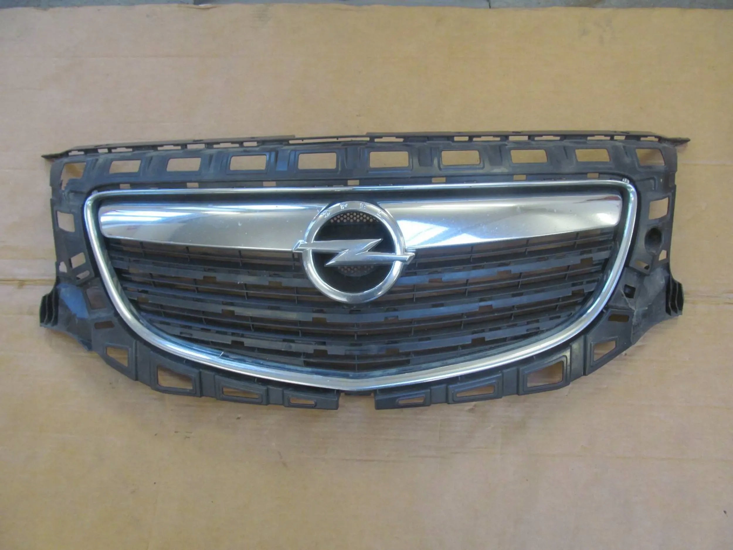 Kühlergrill Opel H 1 E C D K L INSIGNIA FRONTGRILL 13238420 Kühlergitter