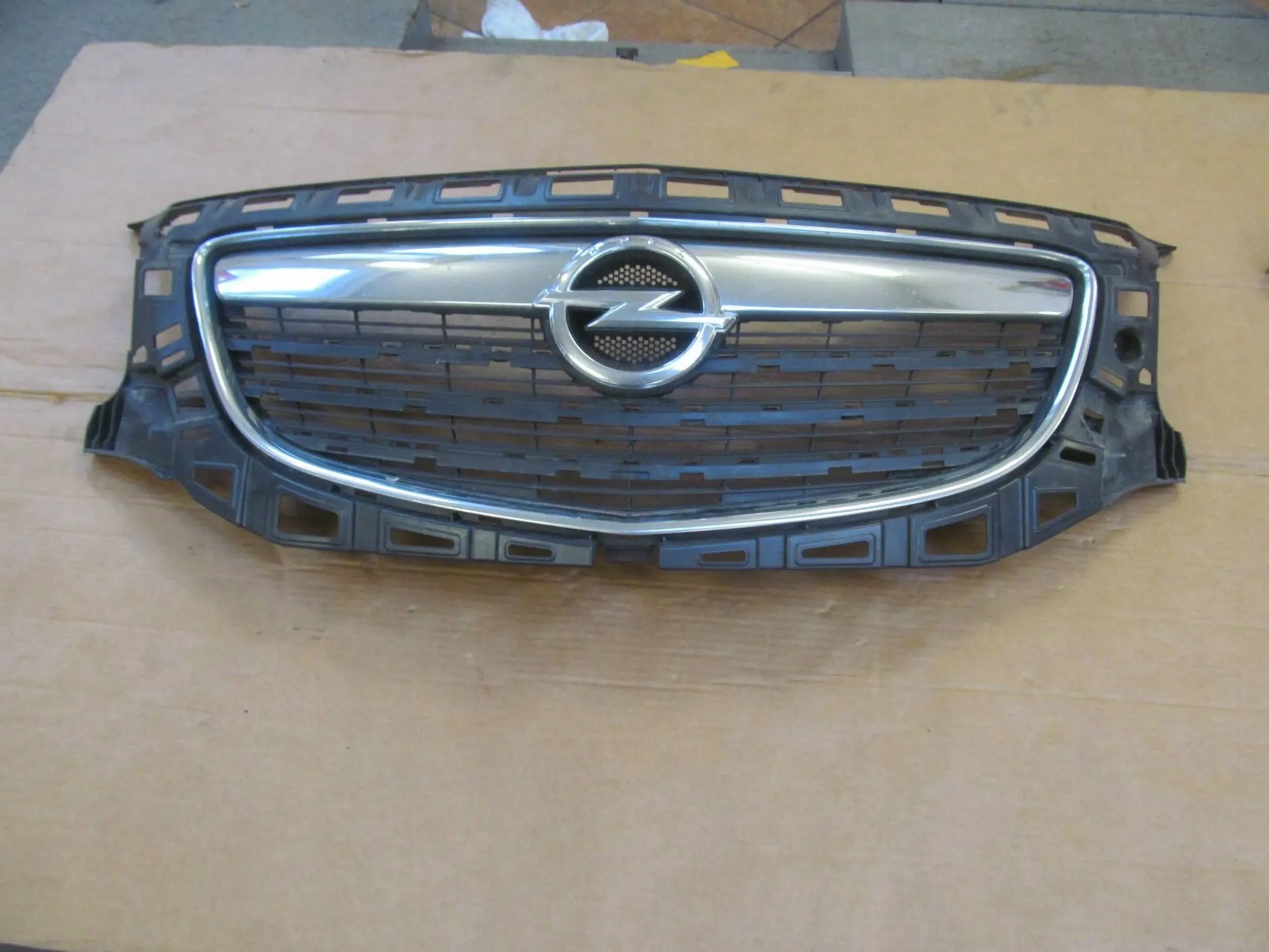 Kühlergrill Opel H 1 E C D K L INSIGNIA FRONTGRILL 13238420 Kühlergitter