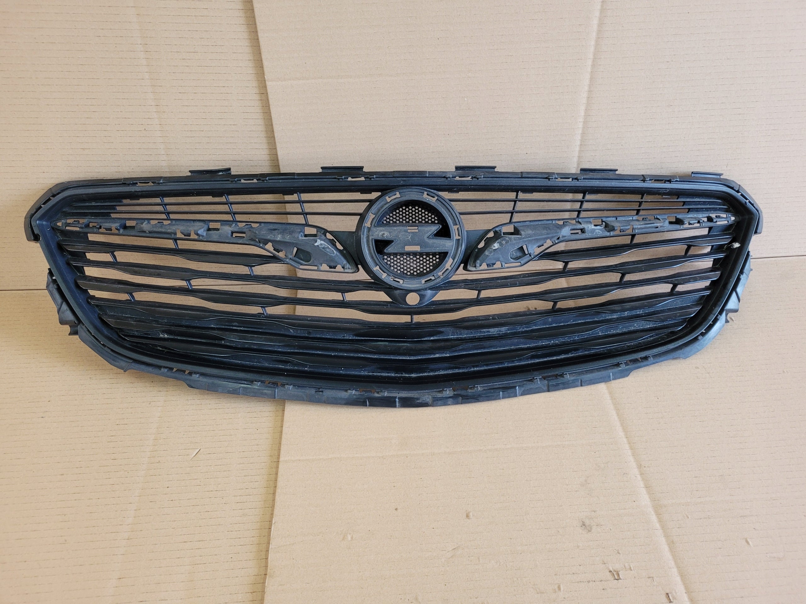 Kühlergrill Opel I 1 E B L INSIGNIA FRONTGRILL Kühlergitter