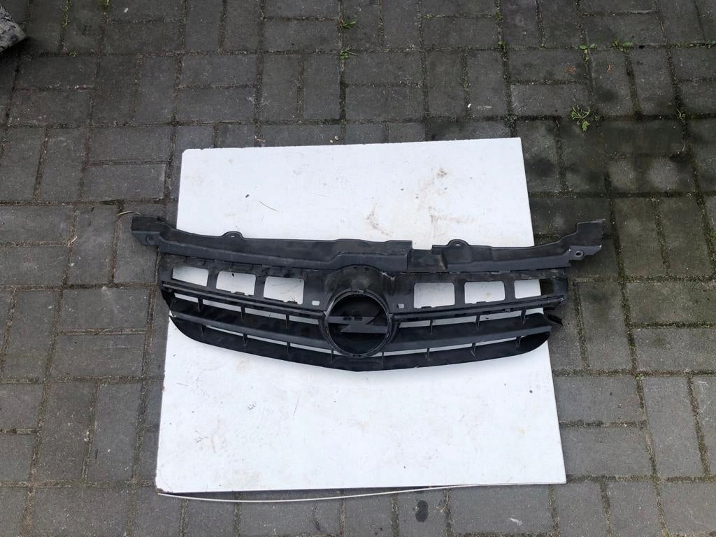  Kühlergrill Opel SIGNUM 1 F VECTRA K L FRONTGRILL 13197509 Kühlergitter product image