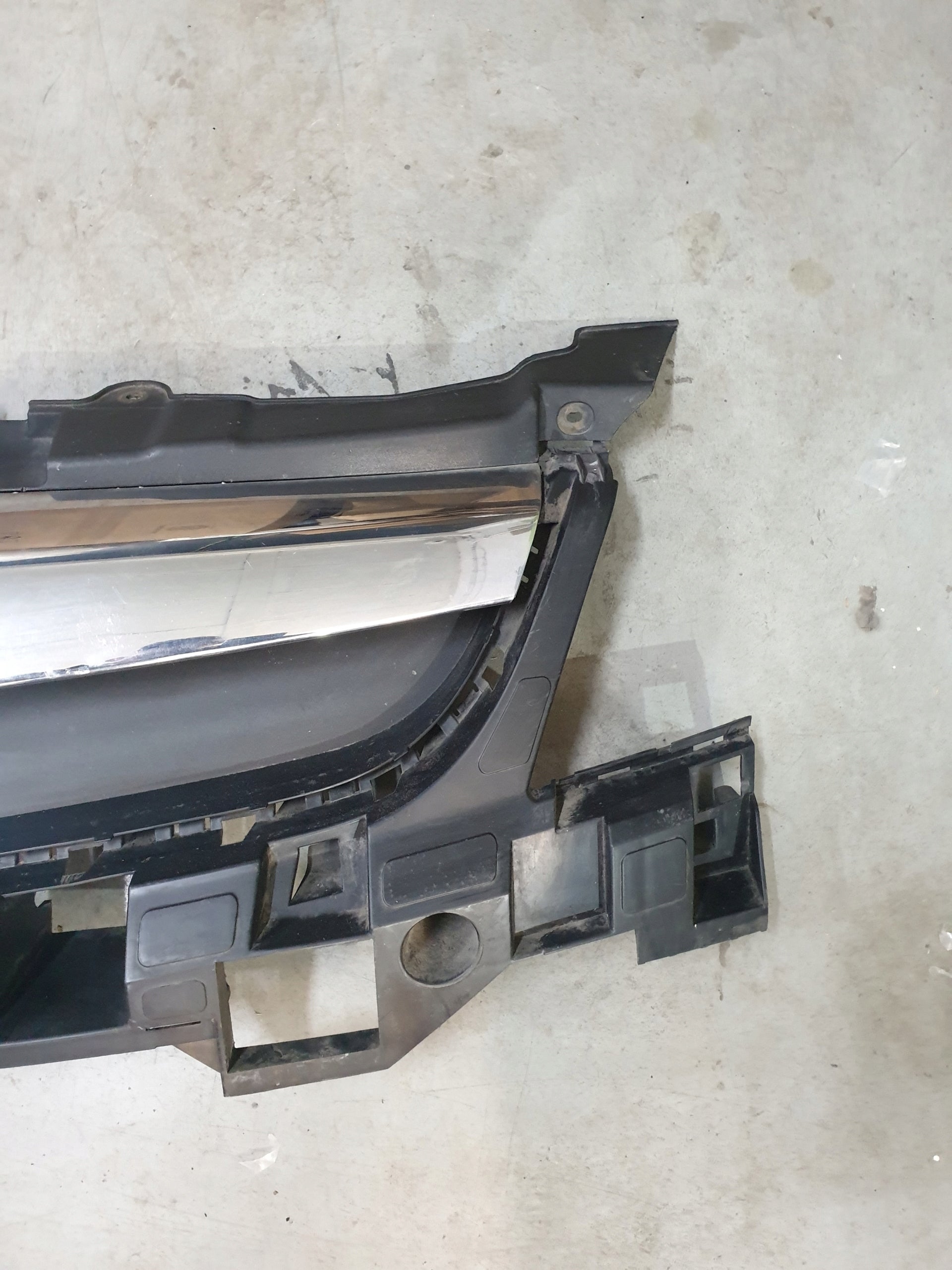 Kühlergrill Opel H 1 F VECTRA L G FRONTGRILL 13260028 Kühlergitter