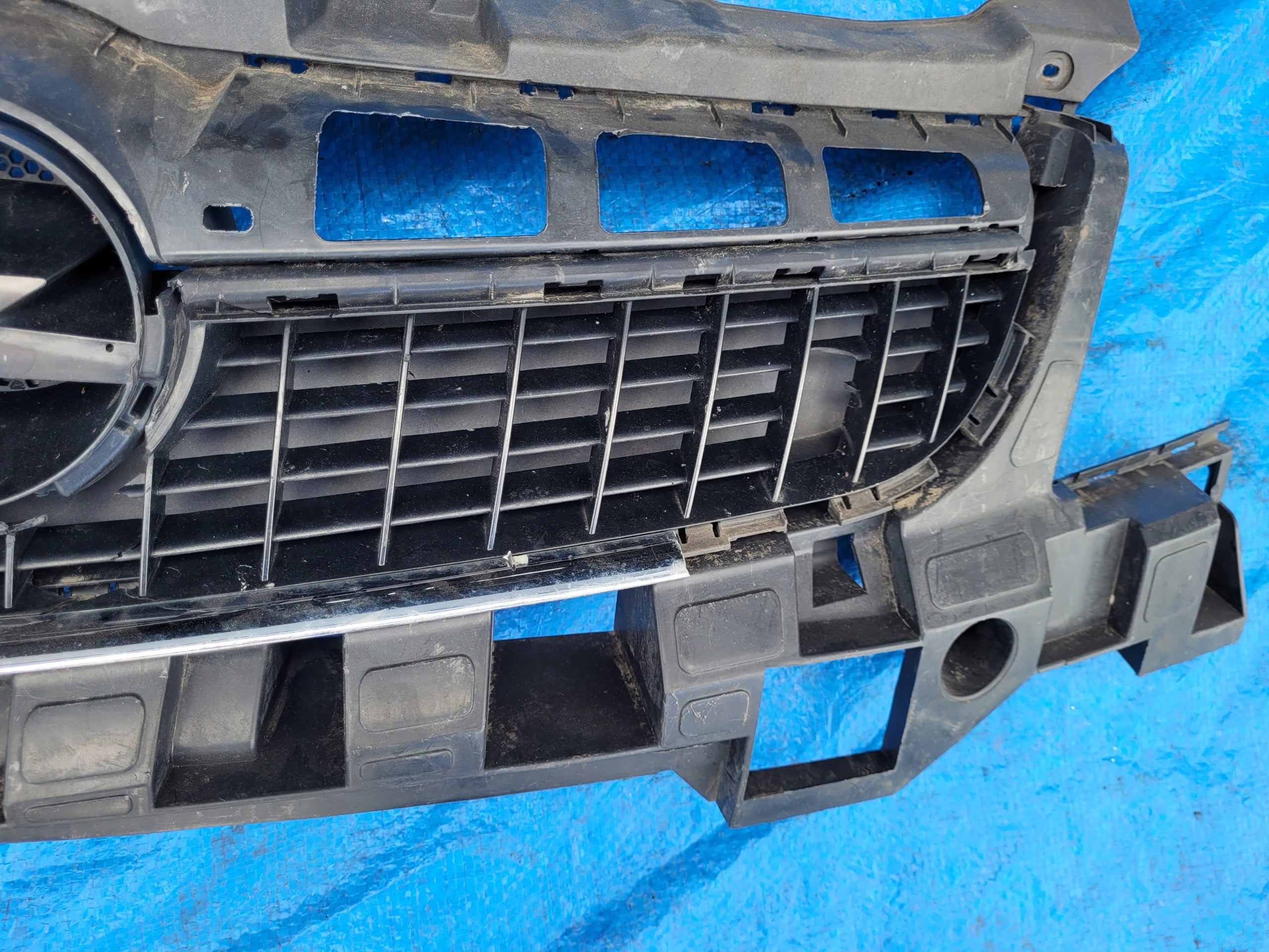 Kühlergrill Opel K G L H 1 F VECTRA D FRONTGRILL 13260028 Kühlergitter