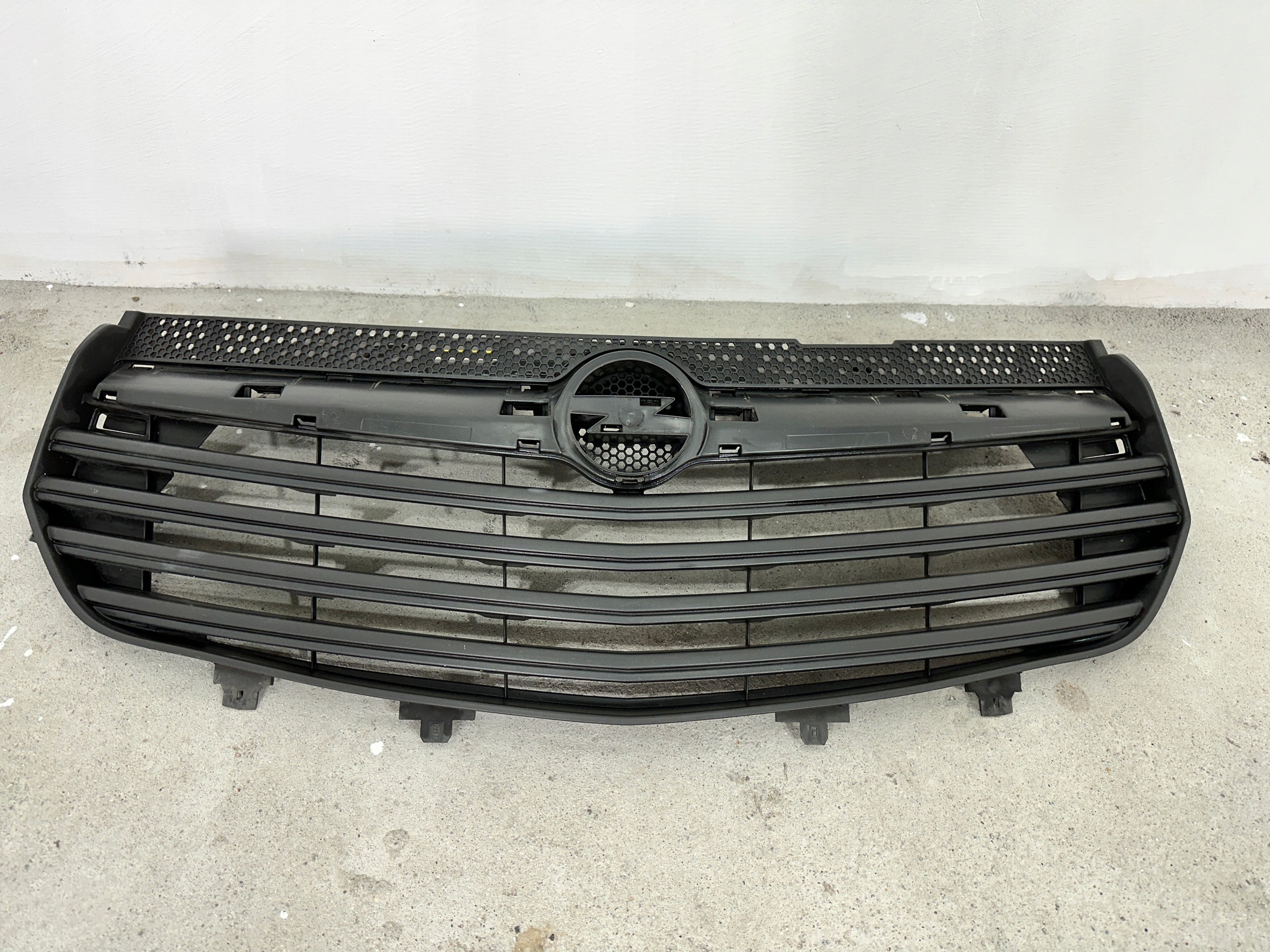 Kühlergrill Opel 1 VIVARO E L G FRONTGRILL Kühlergitter