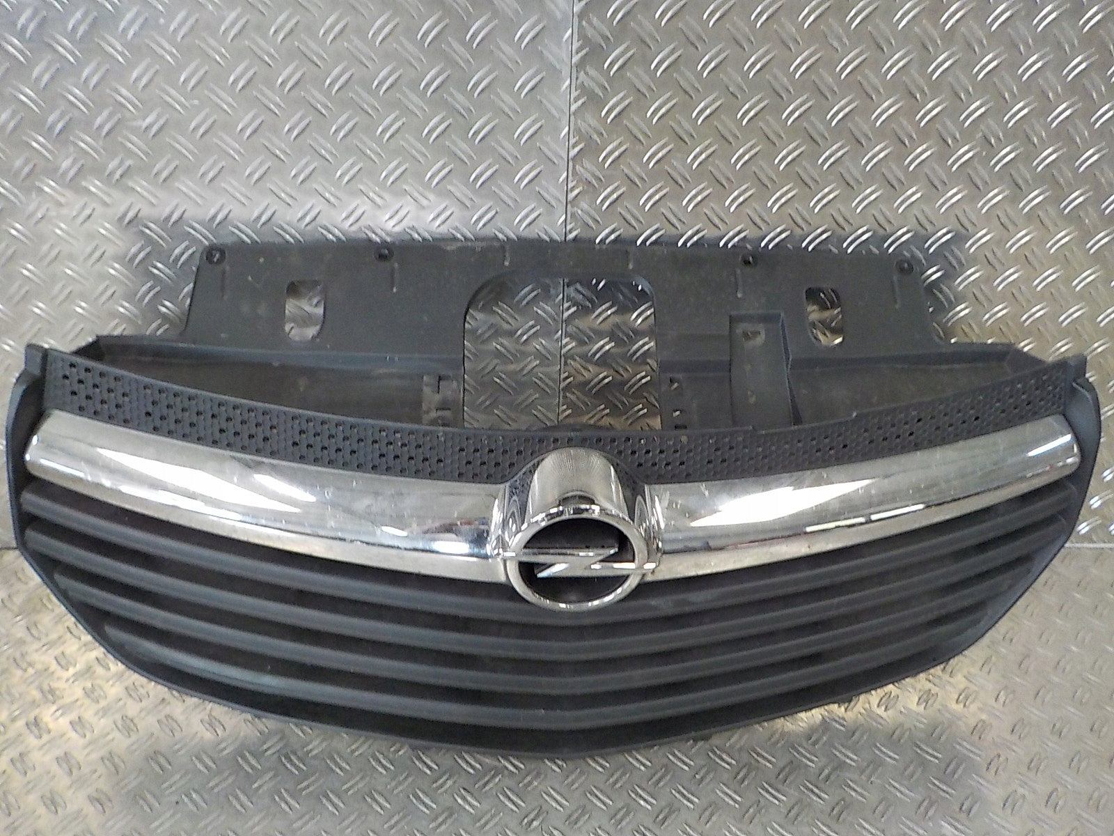 Kühlergrill Opel 1 E L G VIVARO B FRONTGRILL Kühlergitter