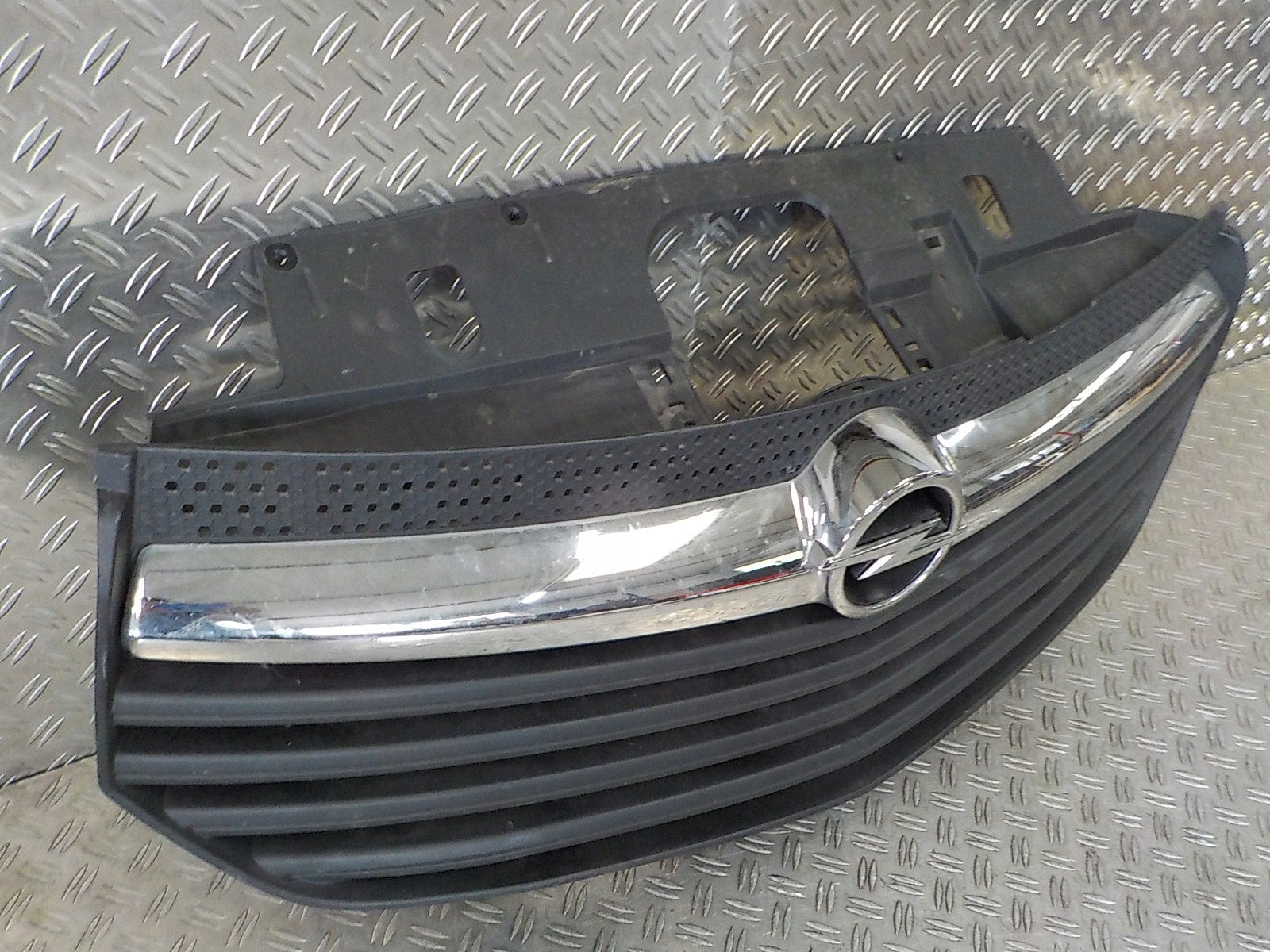 Kühlergrill Opel 1 E L G VIVARO B FRONTGRILL Kühlergitter