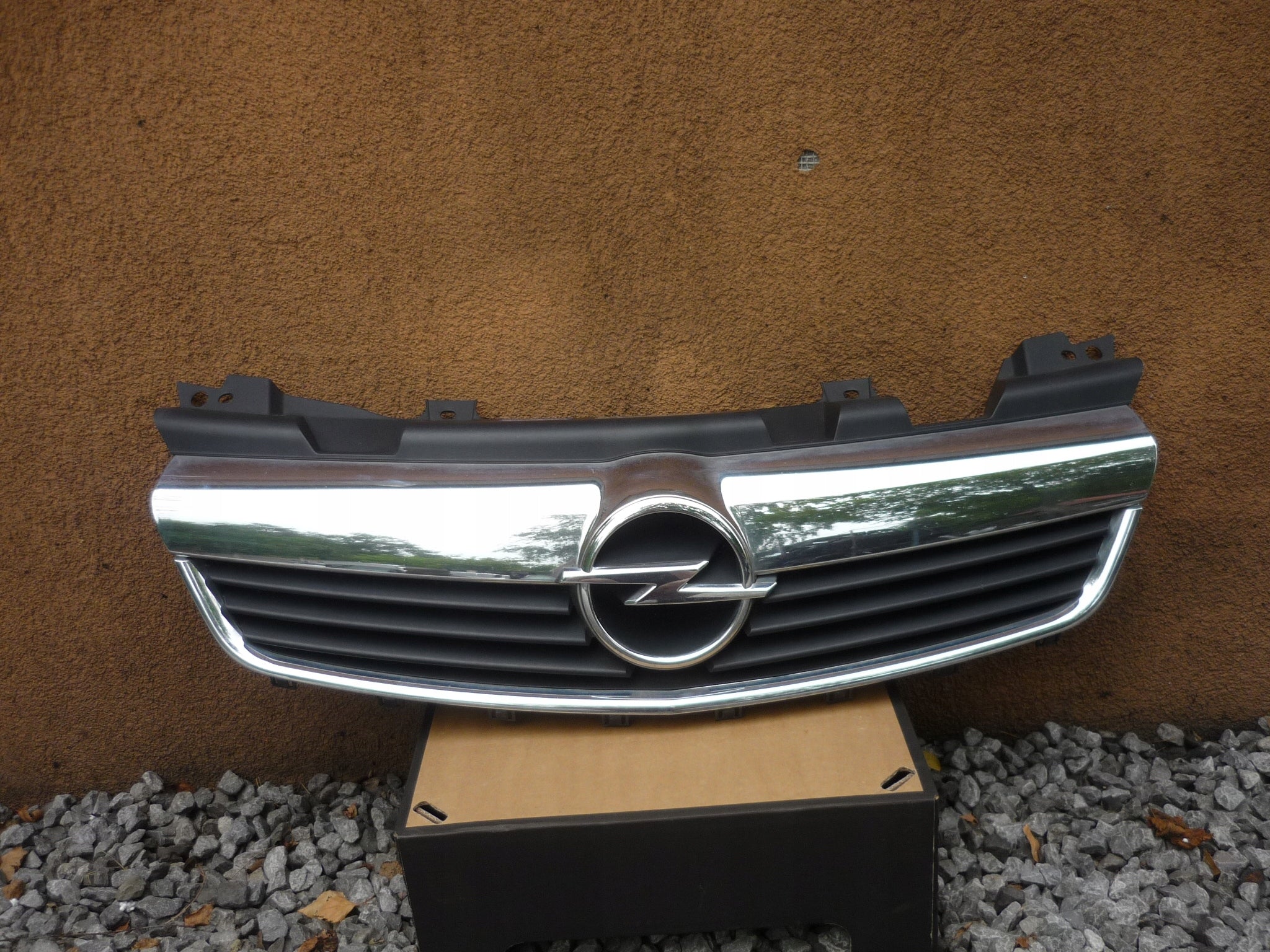  Kühlergrill Opel H E ZAFIRA C D B L G FRONTGRILL 13136136 Kühlergitter product image