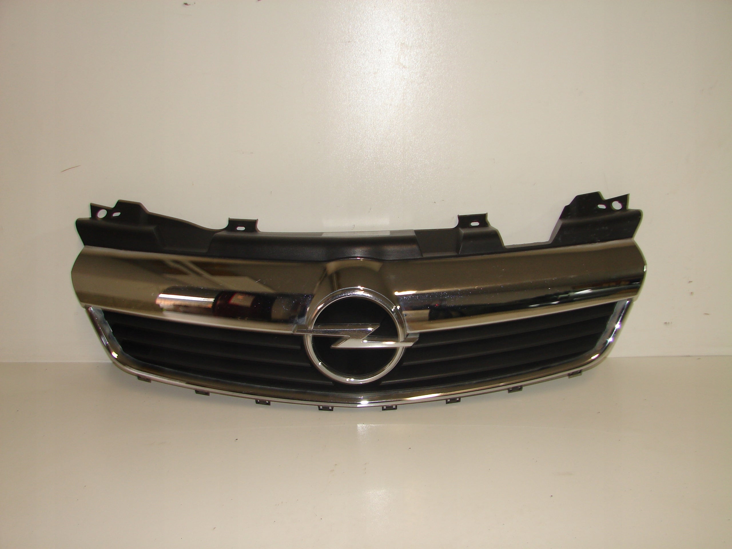 Kühlergrill Opel E ZAFIRA K B L G FRONTGRILL 13157590 Kühlergitter