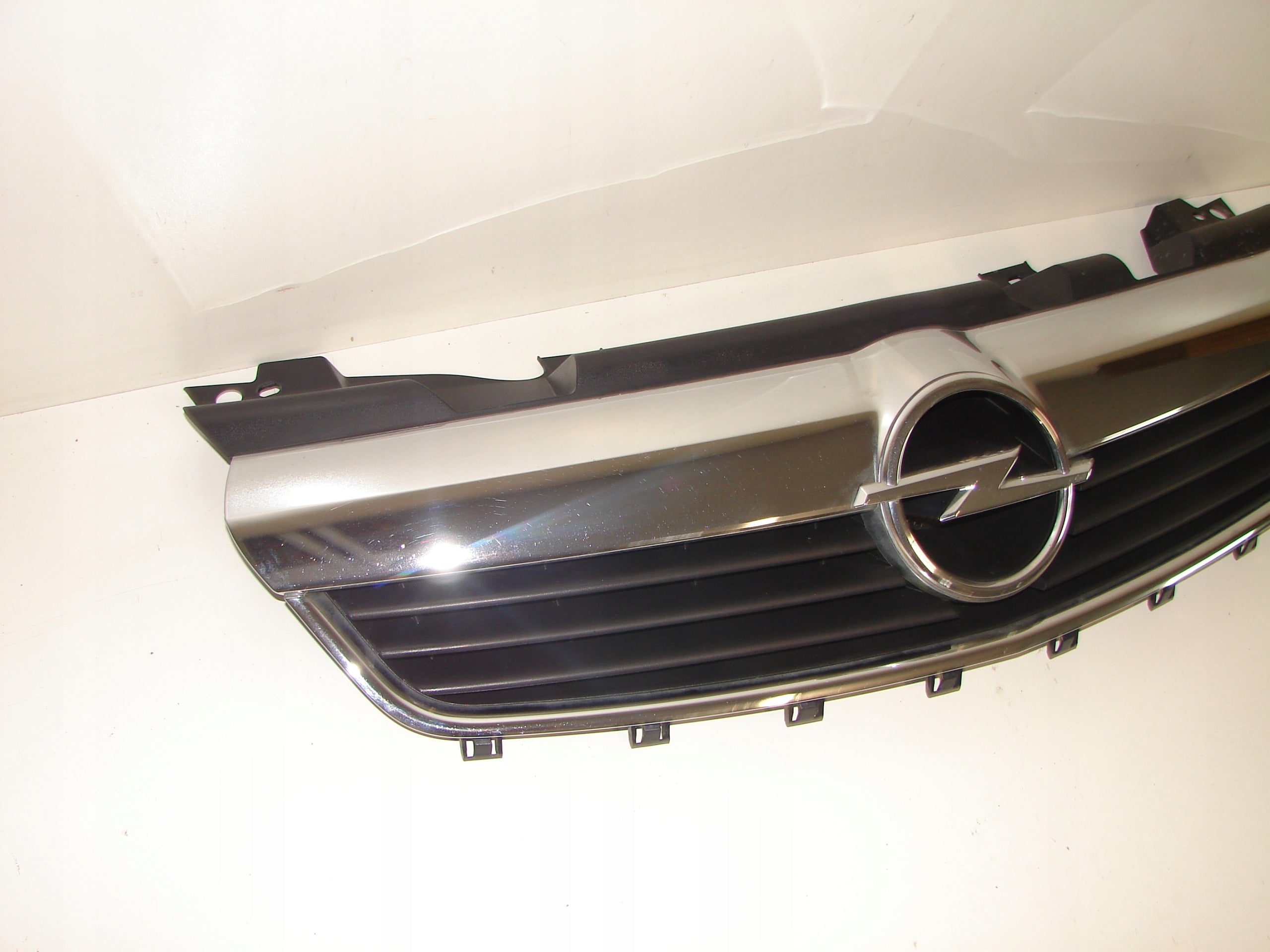 Kühlergrill Opel E ZAFIRA K B L G FRONTGRILL 13157590 Kühlergitter