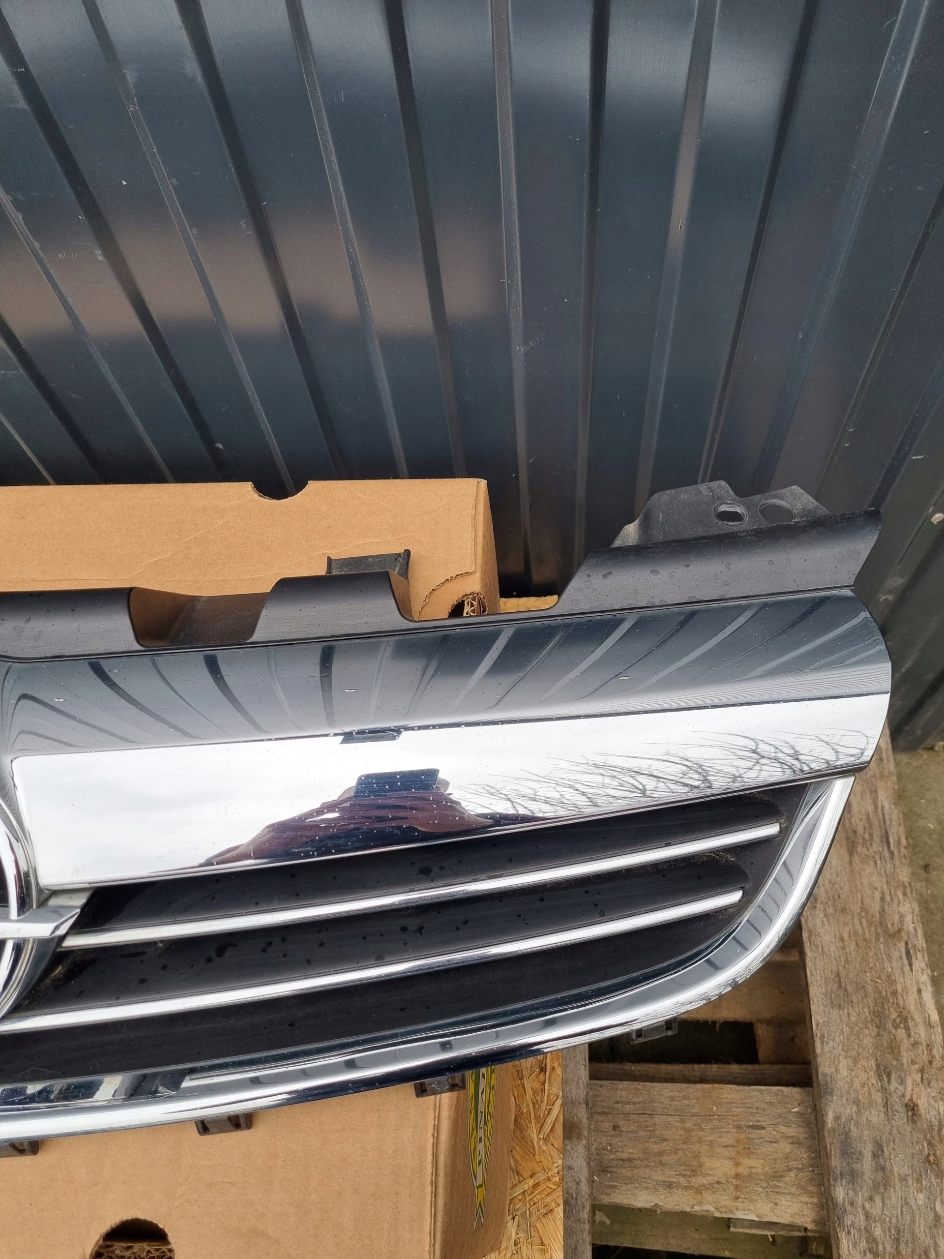 Kühlergrill Opel L 1 G B ZAFIRA E FRONTGRILL 13247331 Kühlergitter