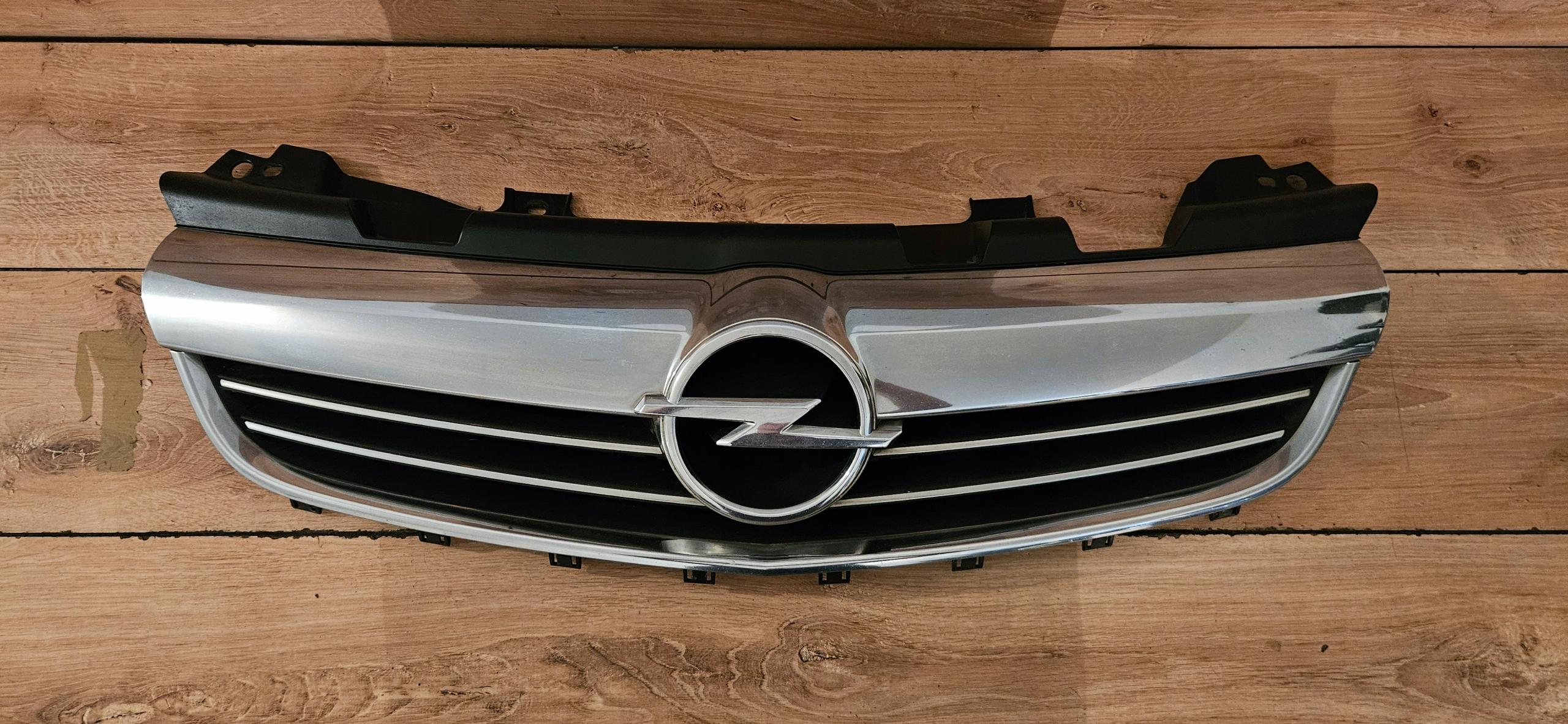  Kühlergrill Opel L B E 1 ZAFIRA G FRONTGRILL 13247331 Kühlergitter product image