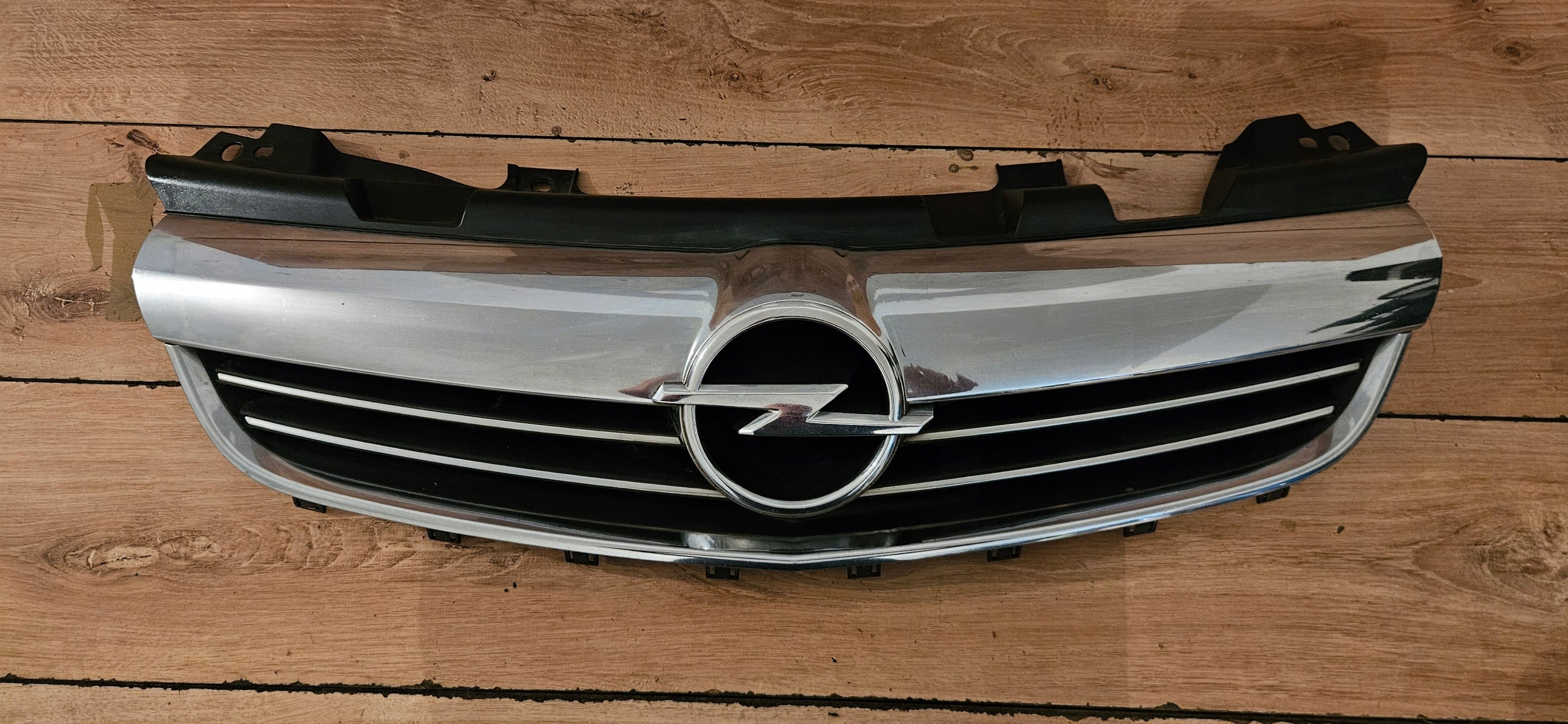  Kühlergrill Opel L B E 1 ZAFIRA G FRONTGRILL 13247331 Kühlergitter product image