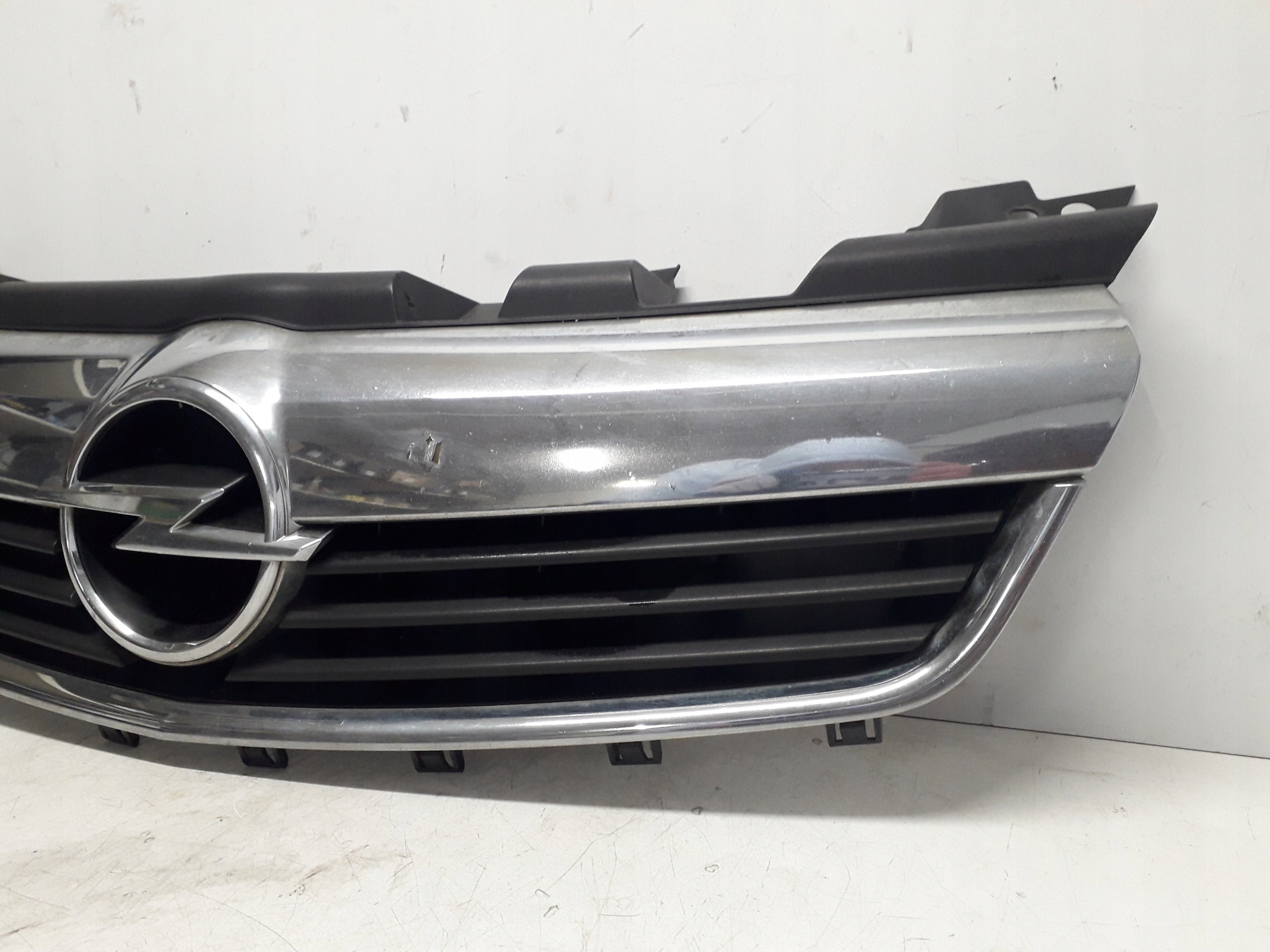 Kühlergrill Opel H 1 E ZAFIRA C B L G FRONTGRILL 13157590 Kühlergitter