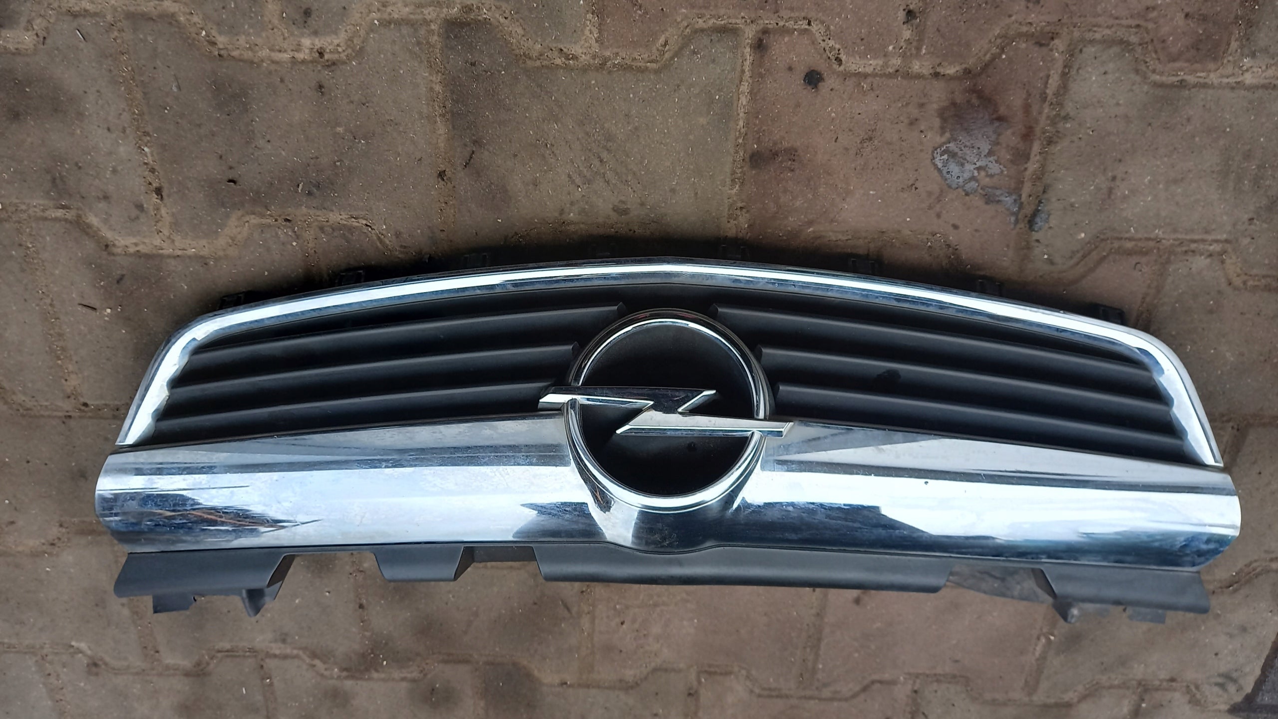 Kühlergrill Opel E ZAFIRA K B L G FRONTGRILL Kühlergitter