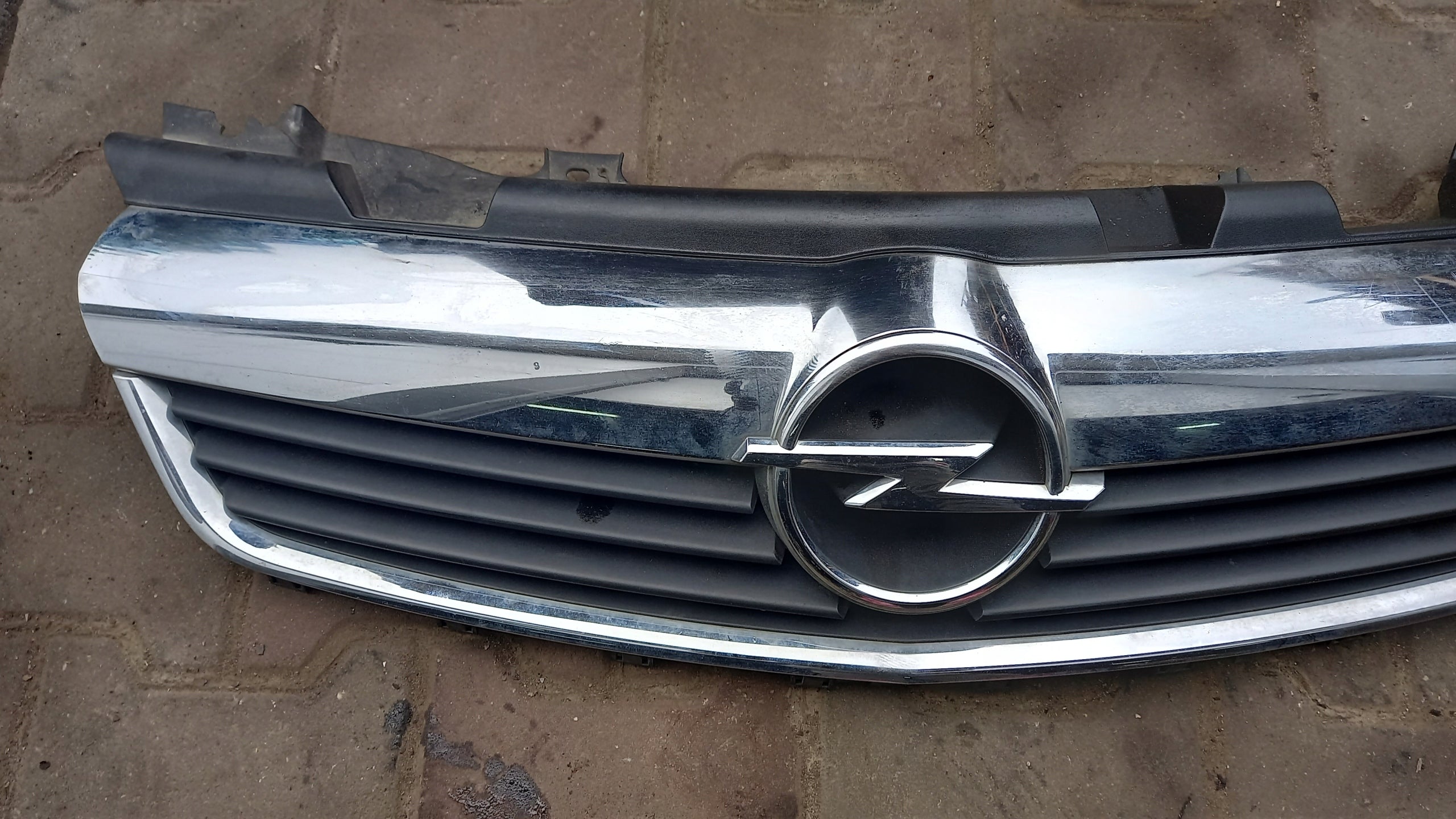 Kühlergrill Opel E ZAFIRA K B L G FRONTGRILL Kühlergitter