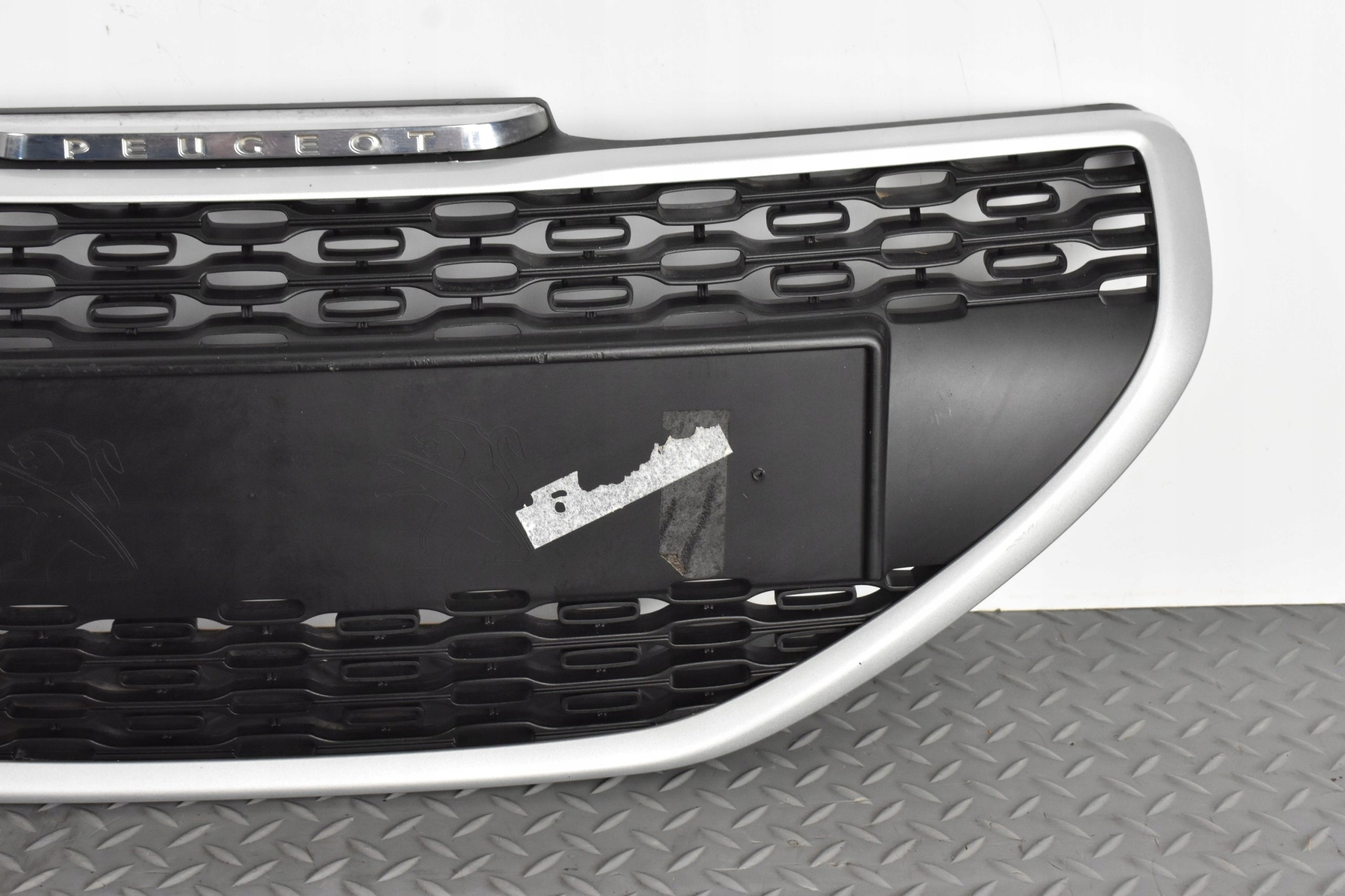 Kühlergrill Peugeot 208 I PEUGEOT 208 FRONTGRILL 9672794377 Kühlergitter