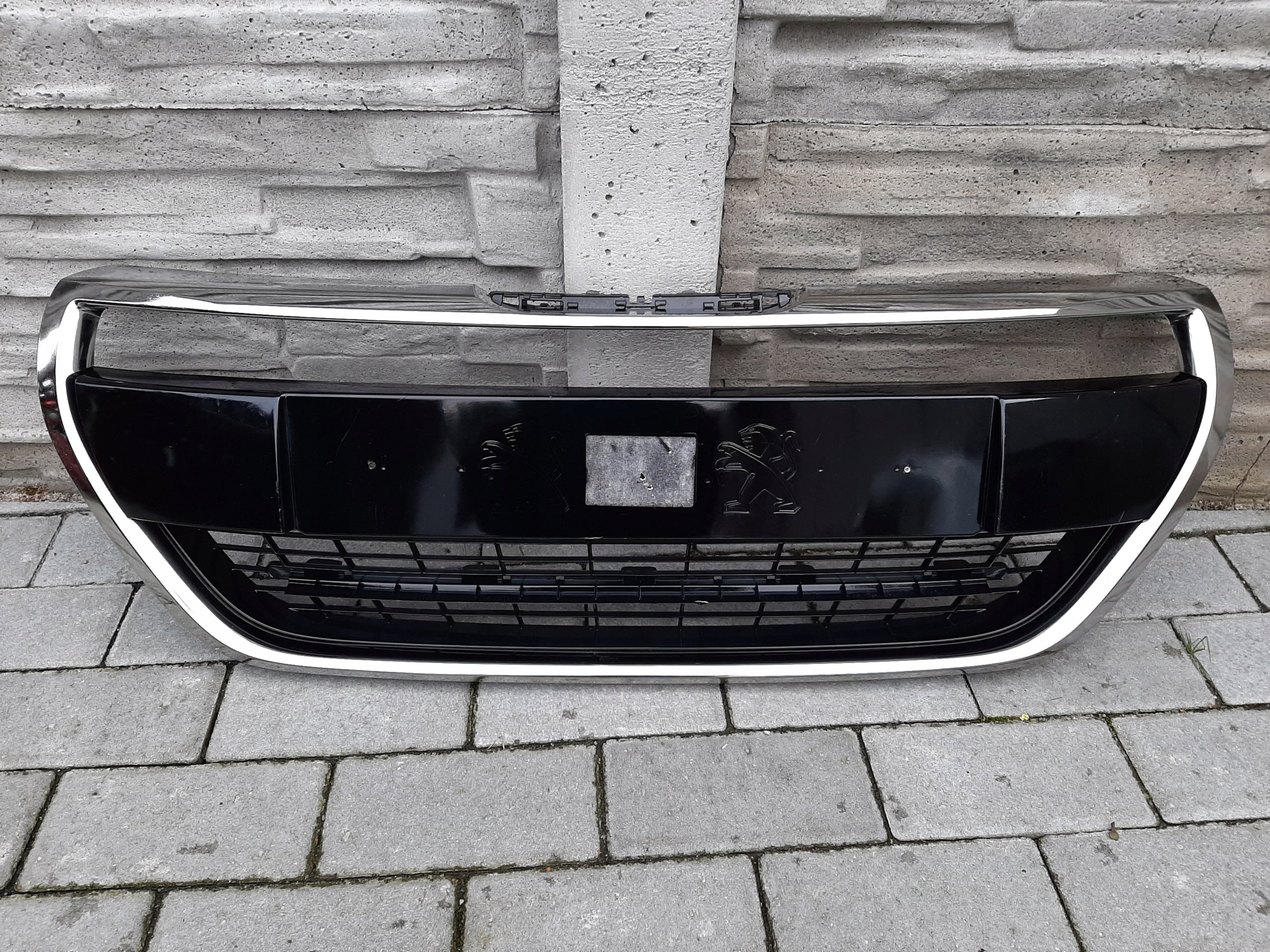 Kühlergrill Peugeot PEUGEOT 208 FRONTGRILL Kühlergitter