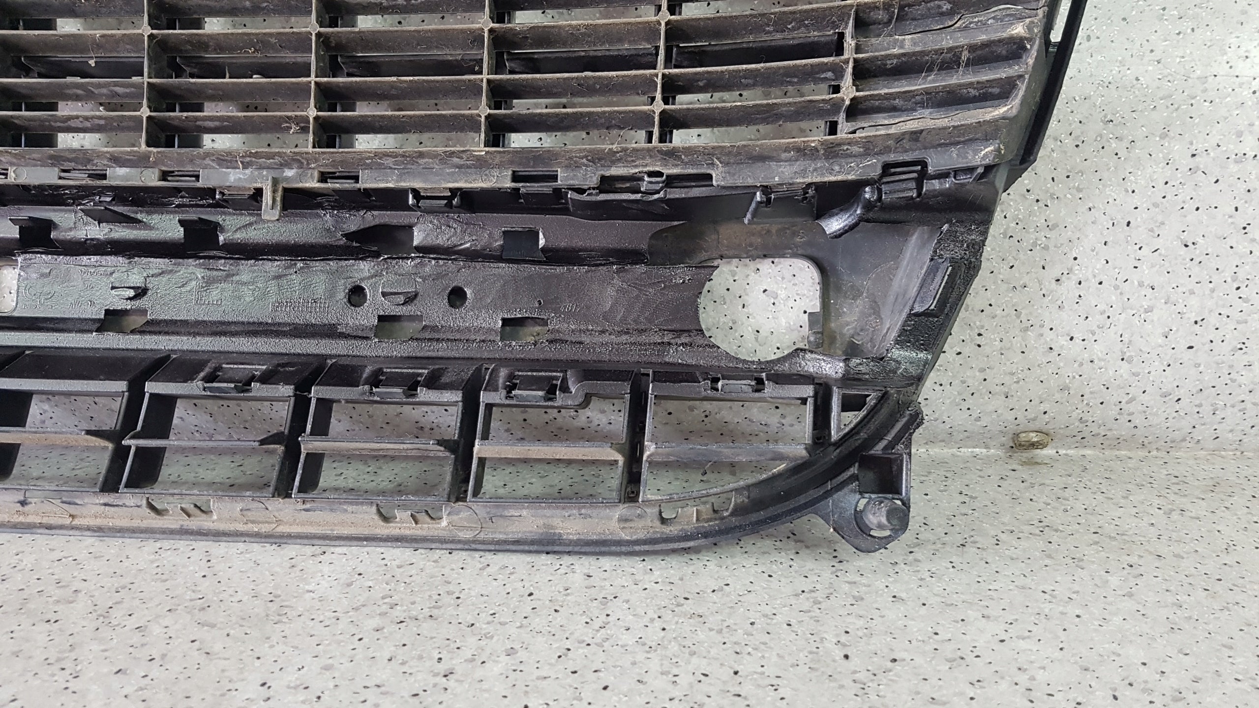 Kühlergrill Peugeot PEUGEOT 3008 I FRONTGRILL 9685628677 Kühlergitter