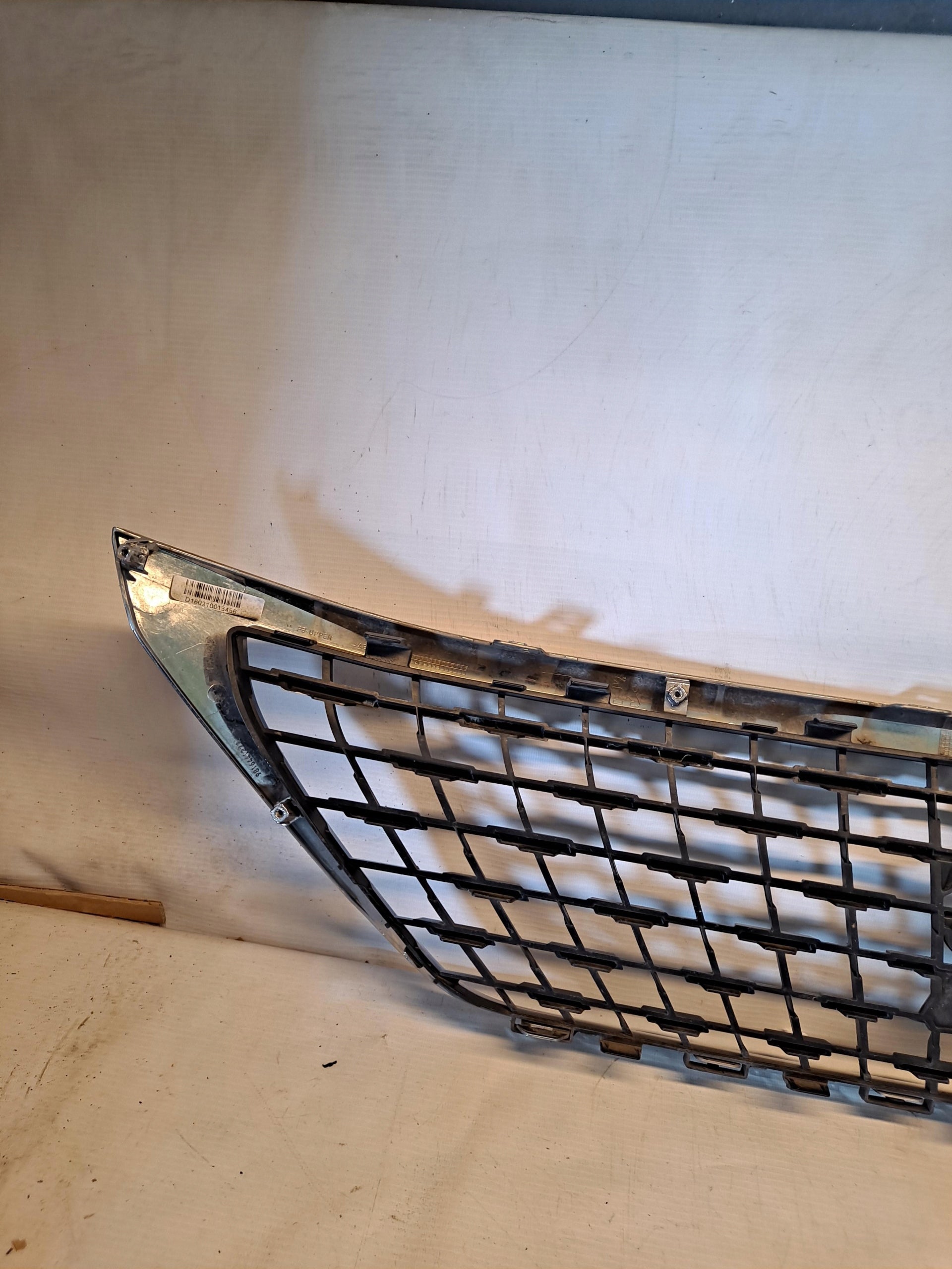 Peugeot 607 3008 II PEUGEOT 3008 I FRONTGRILL 9815336077