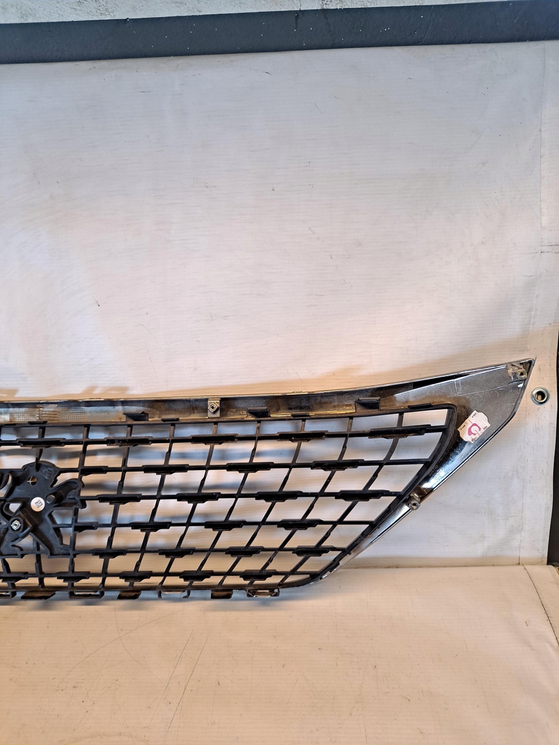 Peugeot 607 3008 II PEUGEOT 3008 I FRONTGRILL 9815336077