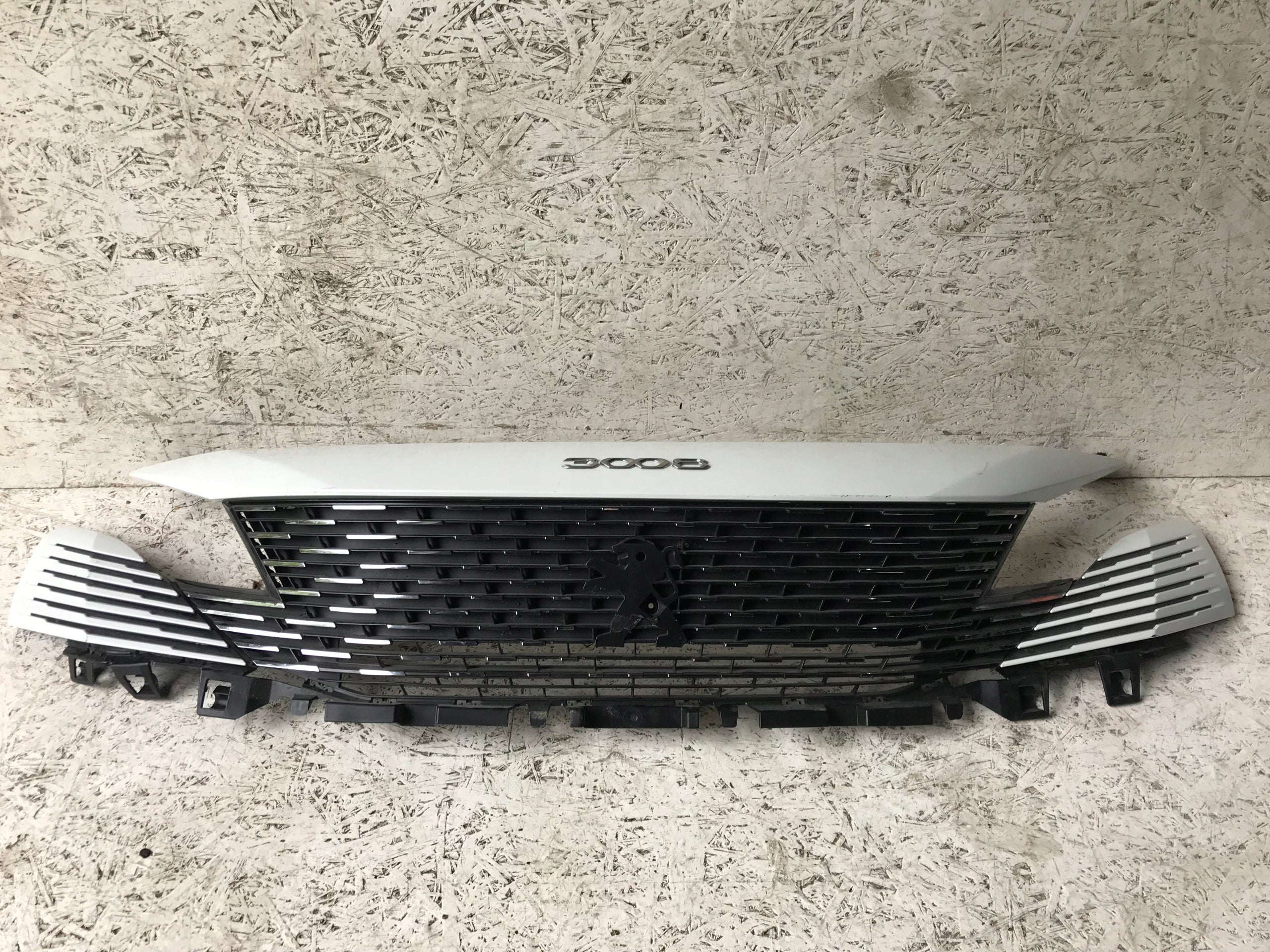 Calandre Peugeot 3008 FRONT GRILL calandre 