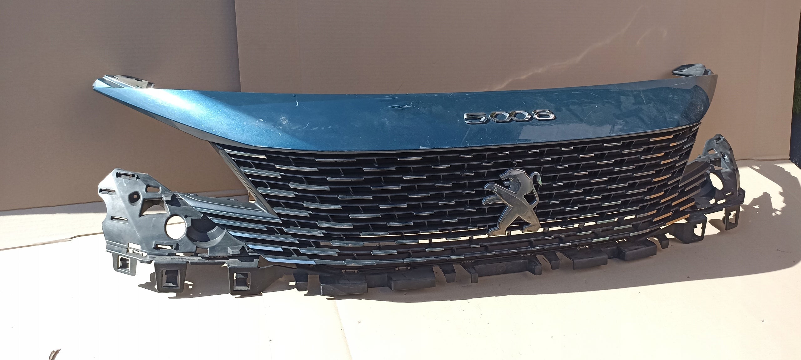 Kühlergrill Peugeot 3008 5008 FRONTGRILL 9836828477 Kühlergitter