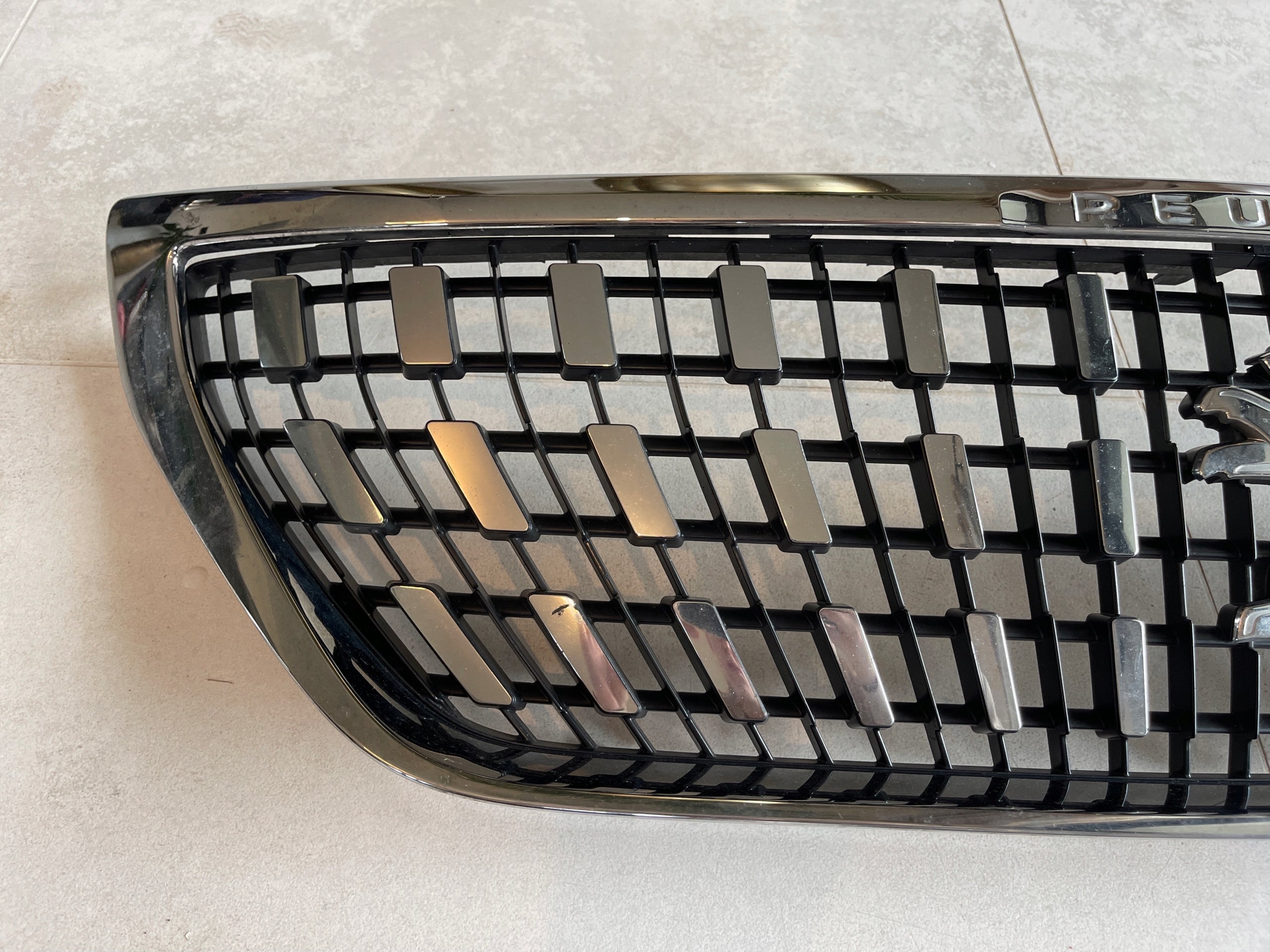 Kühlergrill Peugeot PEUGEOT 3008 I 3008 II 5008 FRONTGRILL Kühlergitter