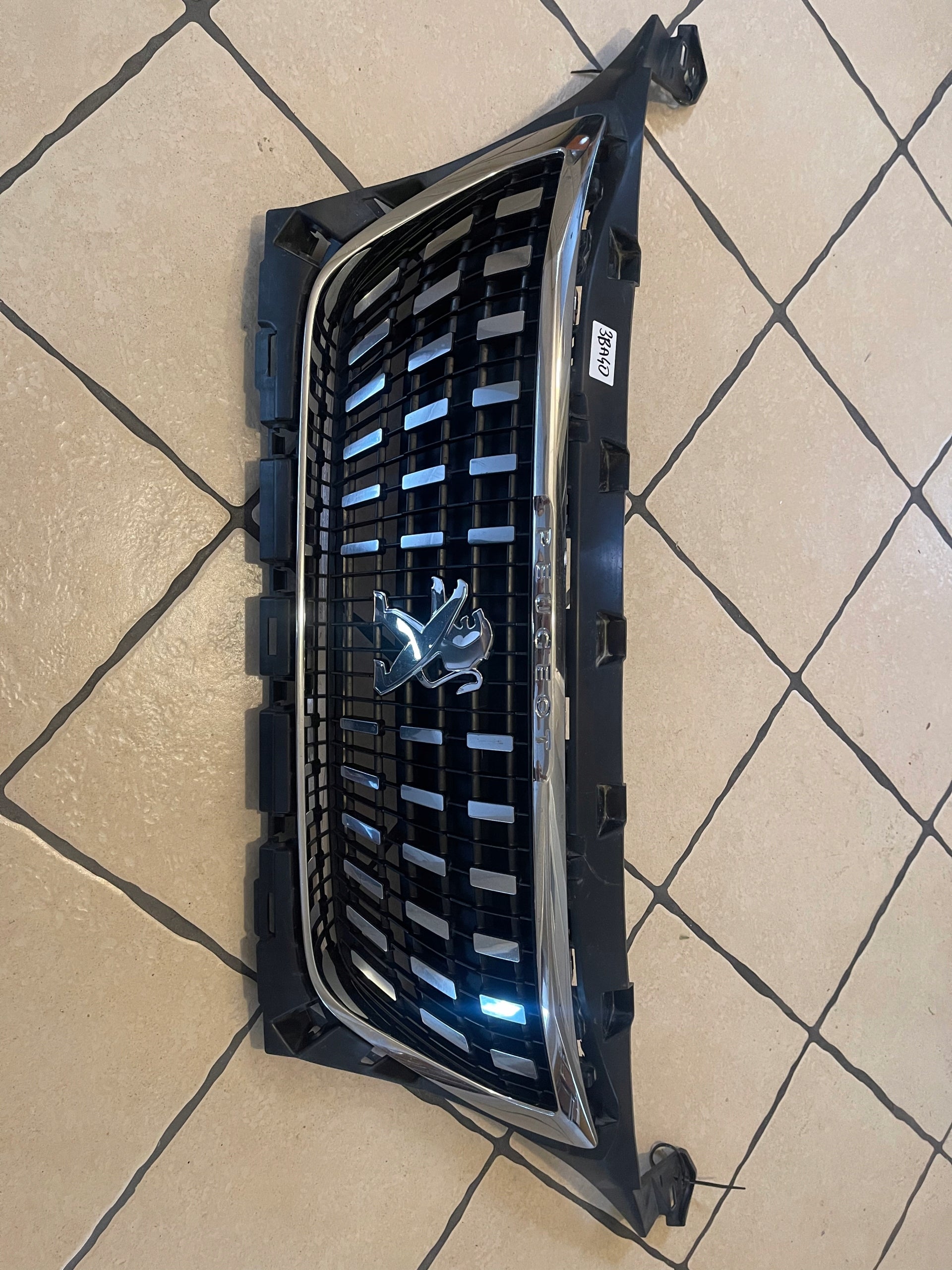  Grille Peugeot 5008 II 3008 FRONT GRILL Radiator grille  product image