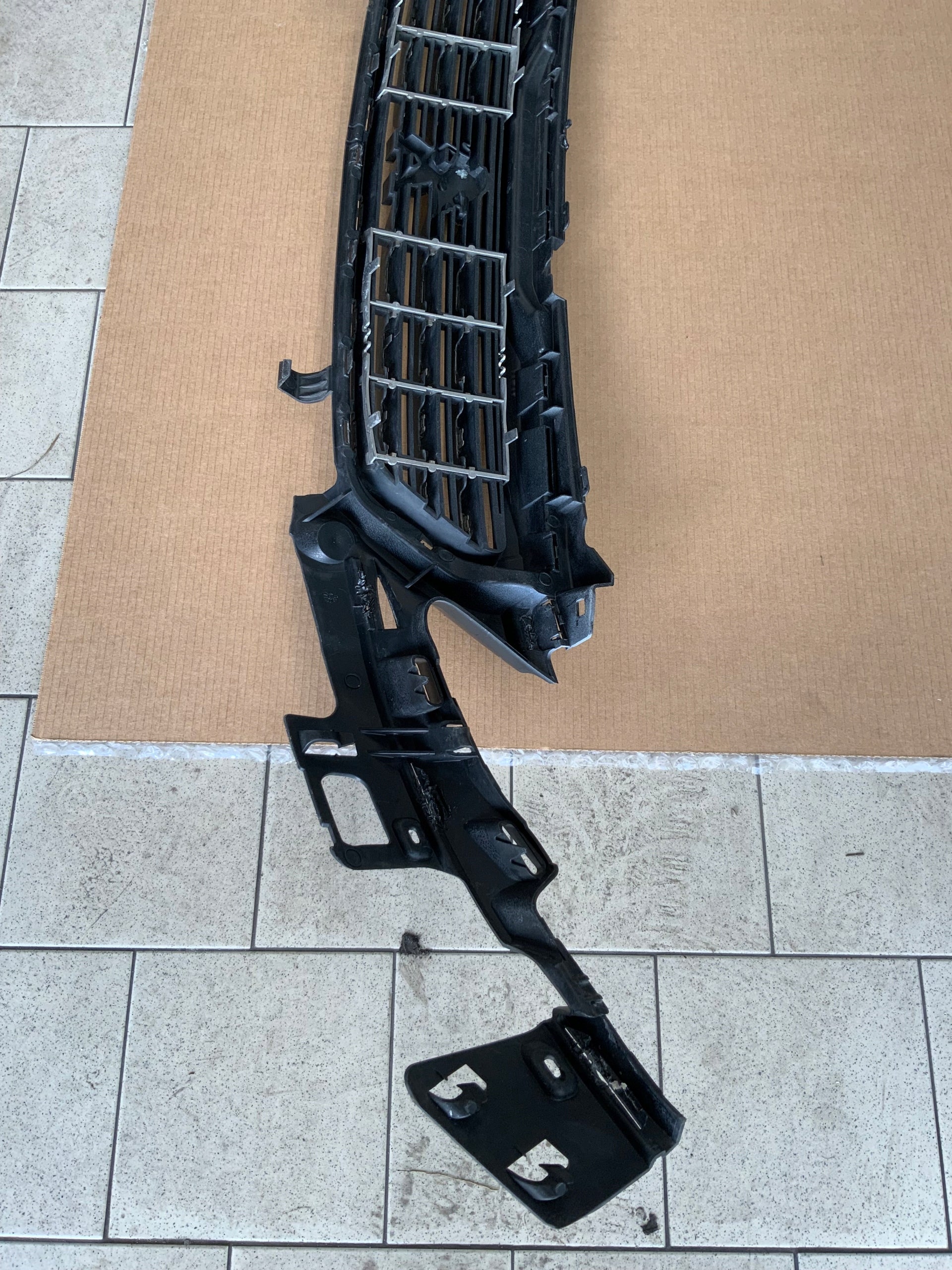 Kühlergrill Peugeot 308 FRONTGRILL Kühlergitter